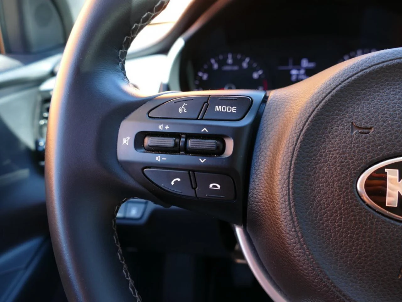 KIA RIO - Miniature 17 sur 20 - Cliquer pour voir cette photo