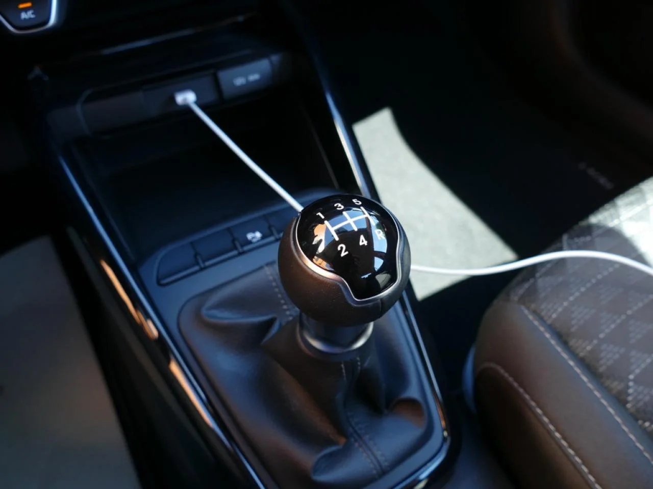 KIA RIO - Miniature 12 sur 20 - Cliquer pour voir cette photo