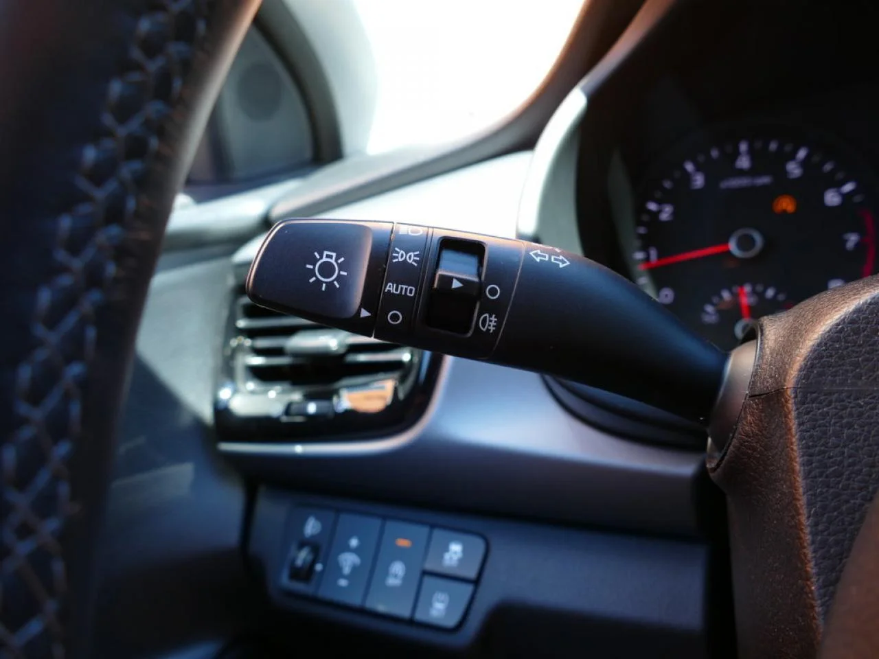 KIA RIO - Miniature 15 sur 20 - Cliquer pour voir cette photo