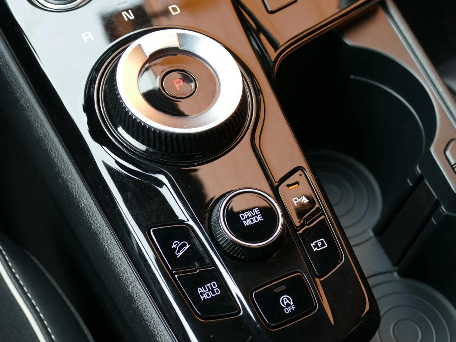 KIA SPORTAGE - Miniature 17 sur 31 - Cliquer pour voir cette photo