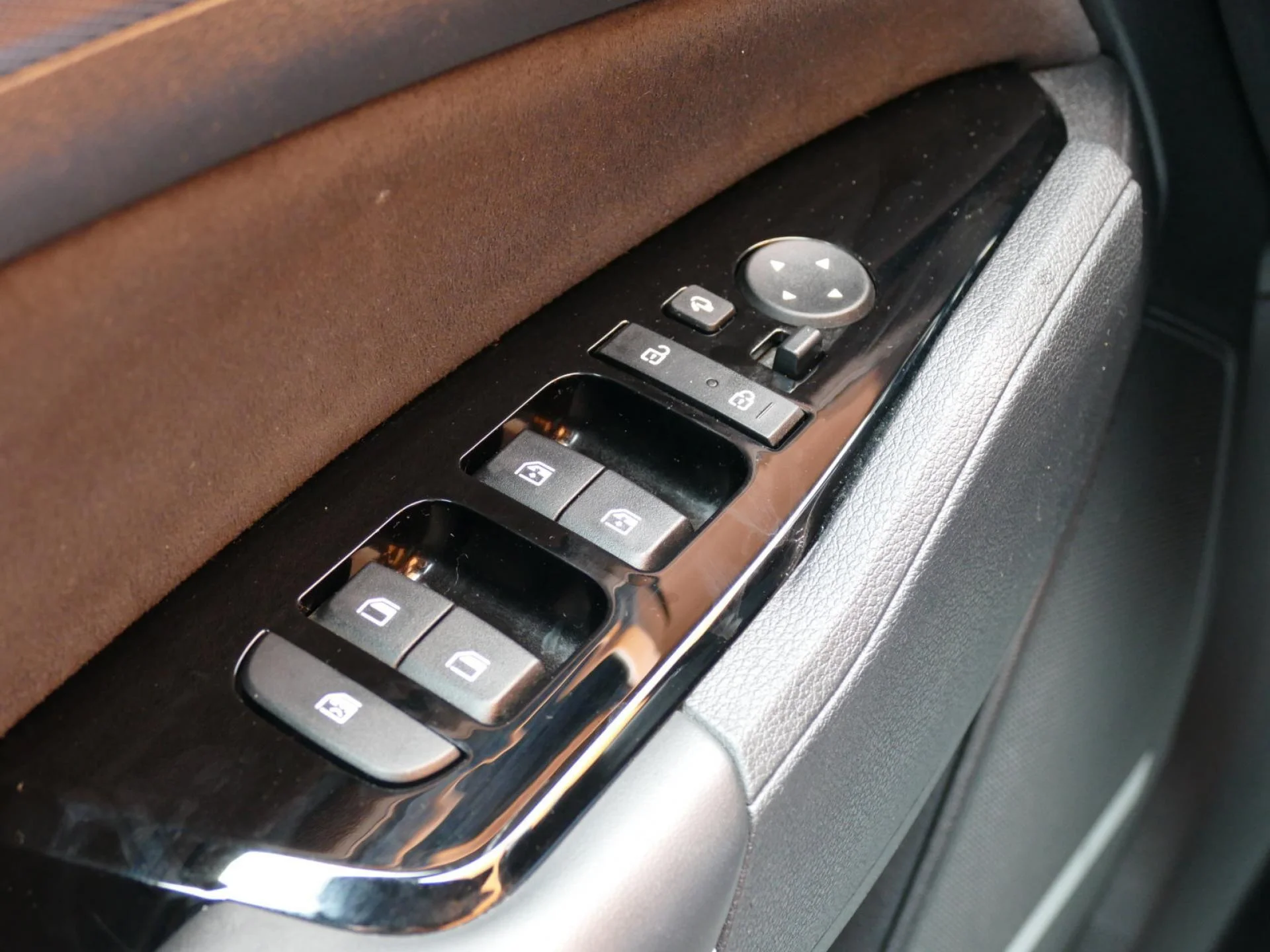 KIA SPORTAGE - Miniature 22 sur 31 - Cliquer pour voir cette photo