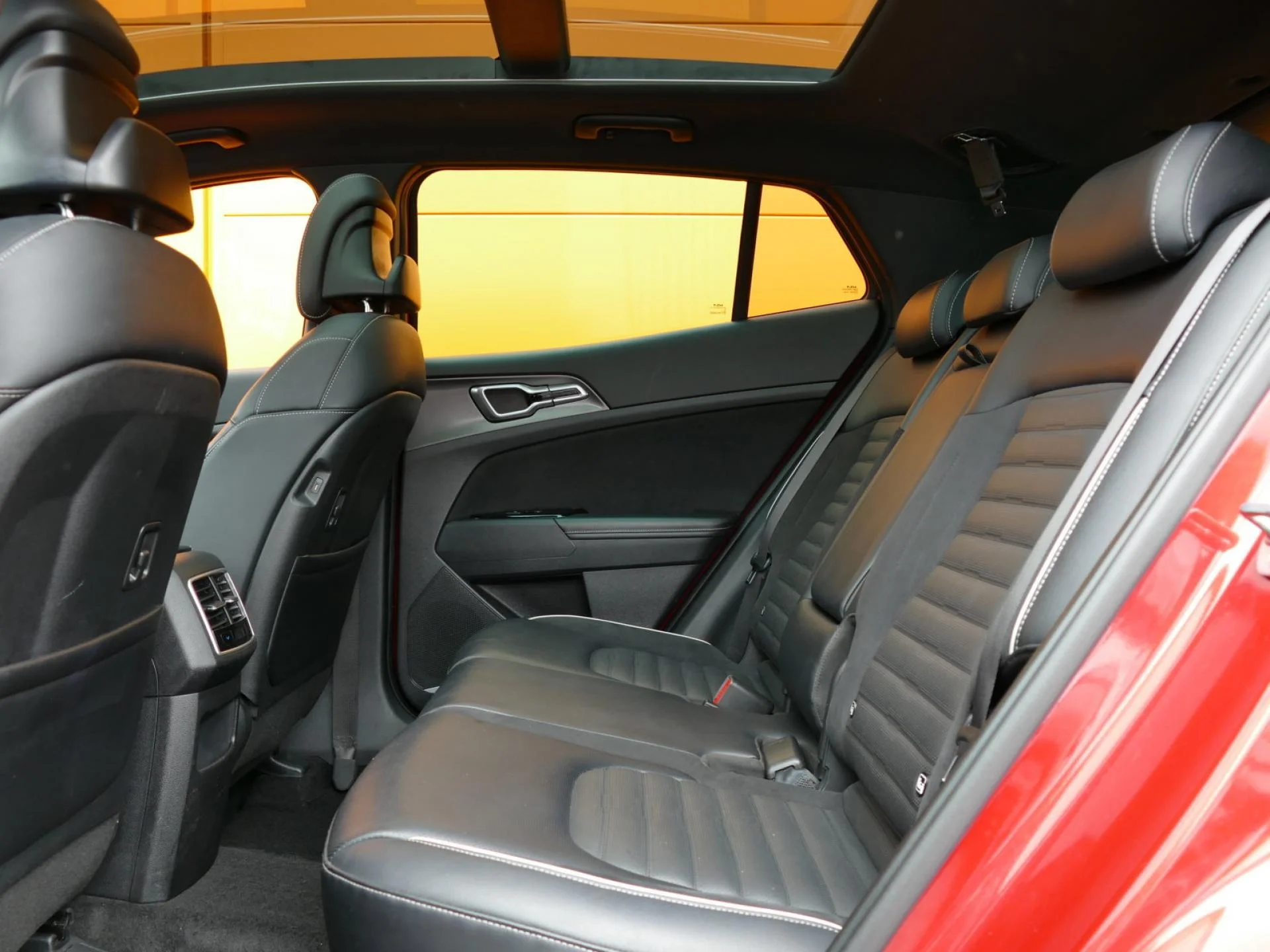 KIA SPORTAGE - Miniature 6 sur 31 - Cliquer pour voir cette photo
