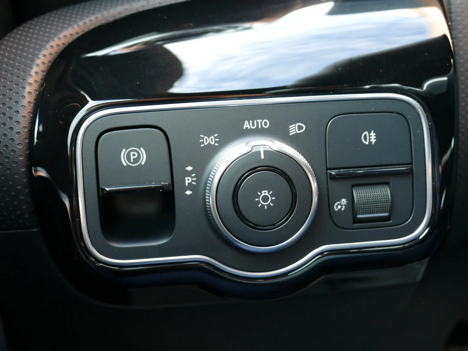 MERCEDES CLASSE A - Miniature 18 sur 27 - Cliquer pour voir cette photo