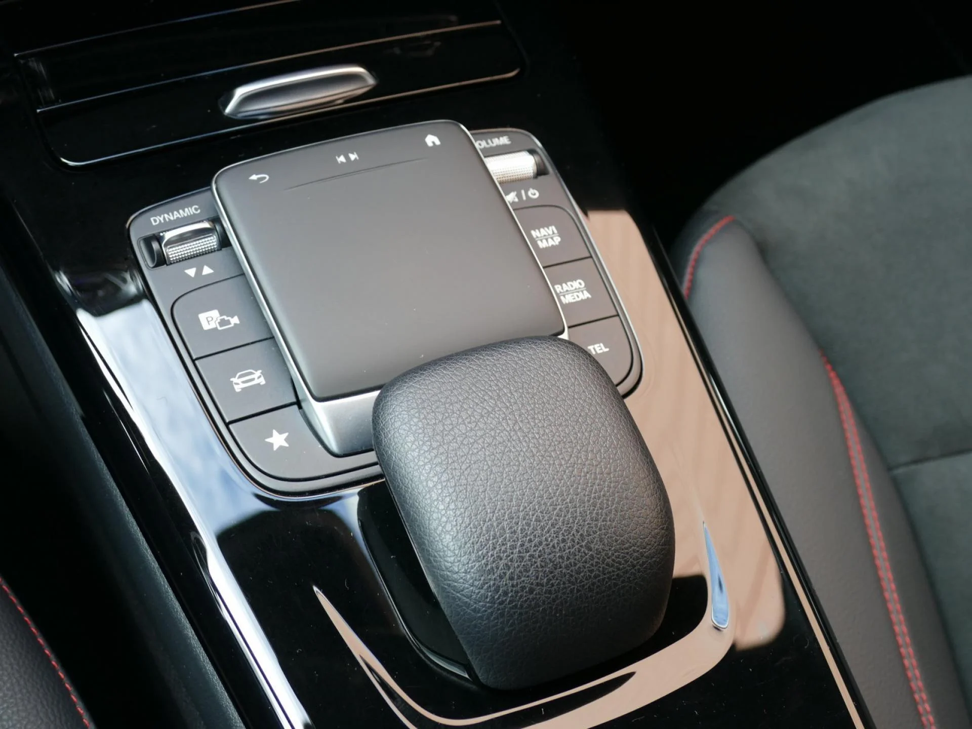 MERCEDES CLASSE A - Miniature 17 sur 27 - Cliquer pour voir cette photo