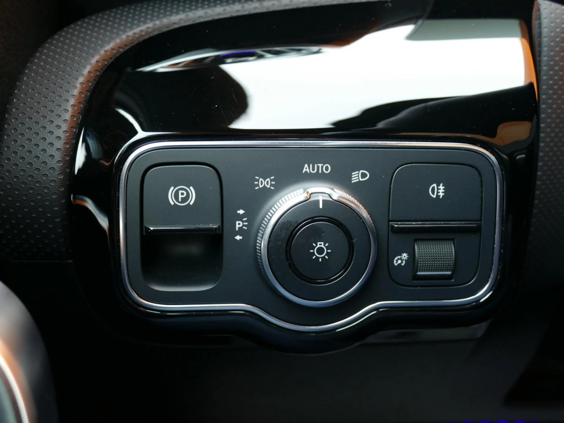 MERCEDES CLASSE A - Miniature 21 sur 34 - Cliquer pour voir cette photo