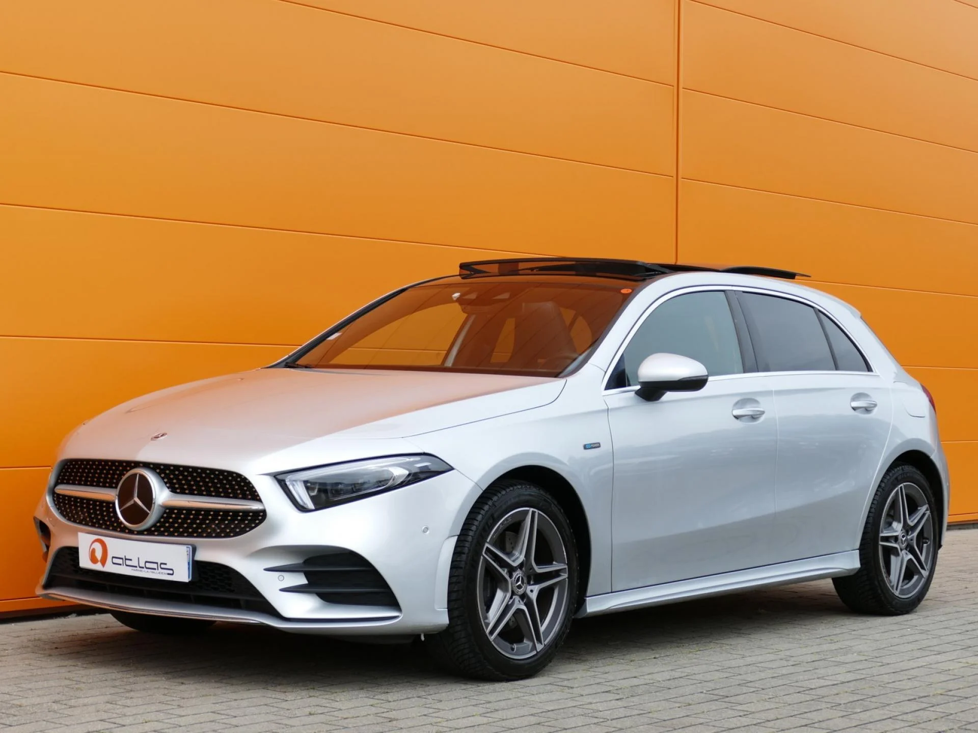 MERCEDES CLASSE A - Miniature 32 sur 34 - Cliquer pour voir cette photo