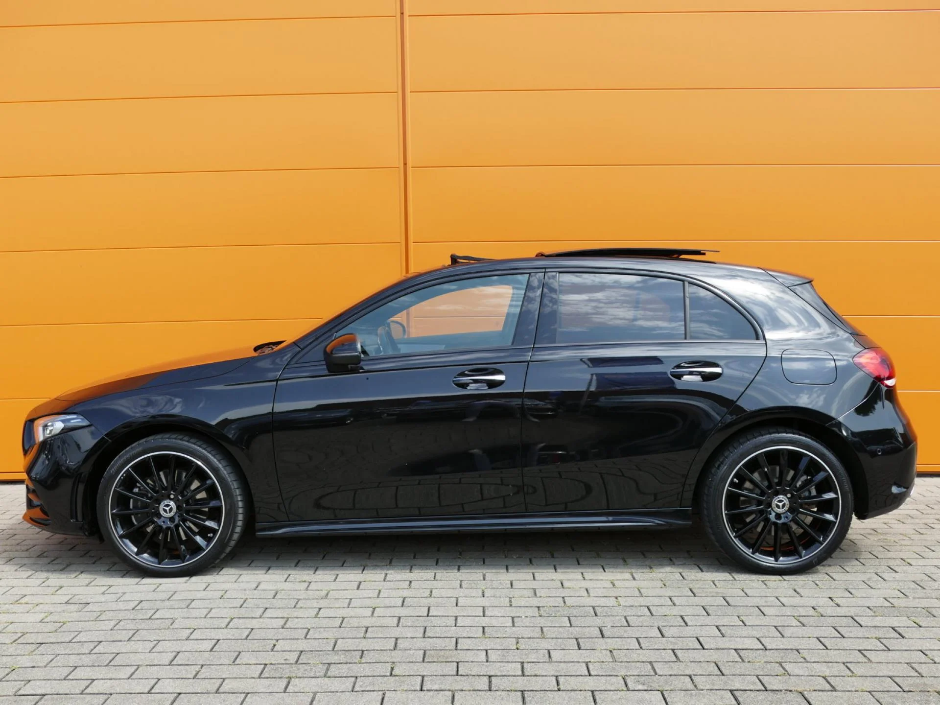 MERCEDES CLASSE A - Miniature 3 sur 32 - Cliquer pour voir cette photo