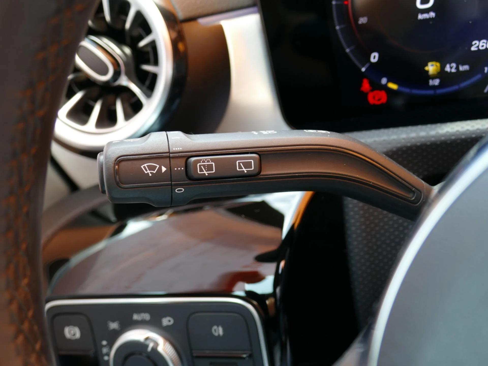 MERCEDES CLASSE A - Miniature 23 sur 32 - Cliquer pour voir cette photo