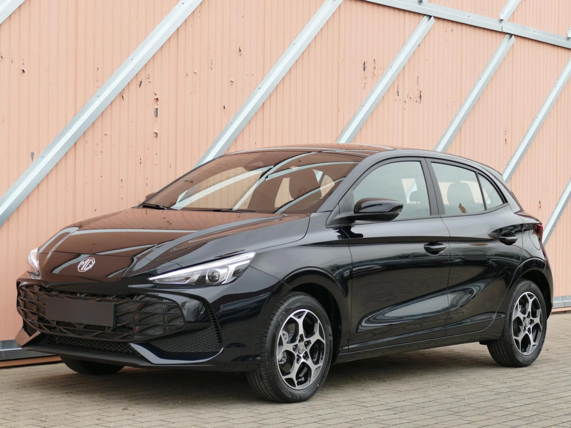 MG MOTOR MG3 - Miniature 32 sur 32 - Cliquer pour voir cette photo