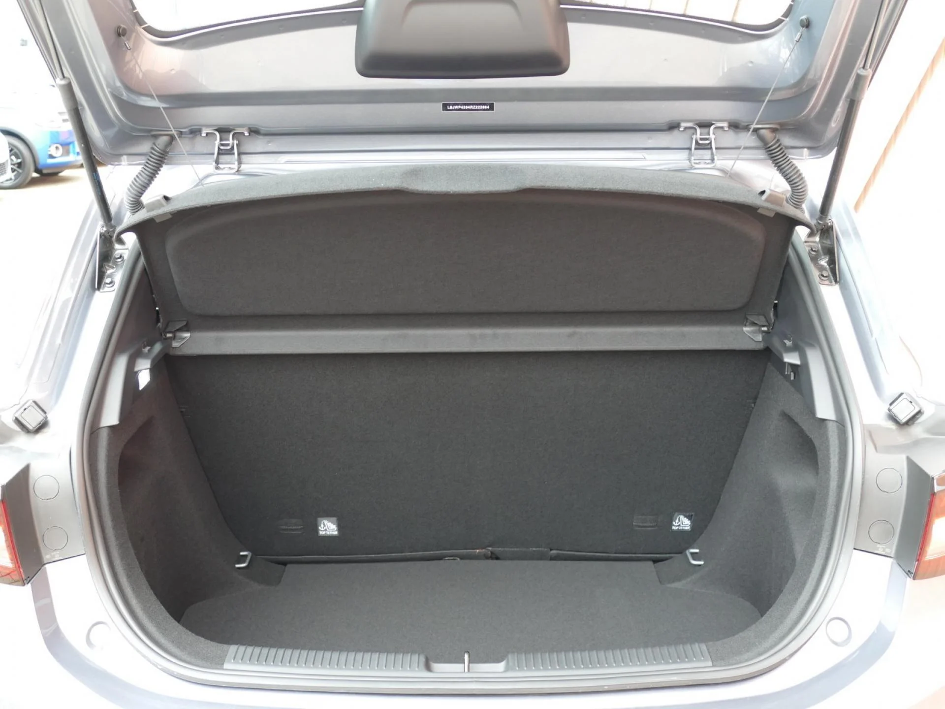 MG MOTOR MG3 - Miniature 8 sur 32 - Cliquer pour voir cette photo