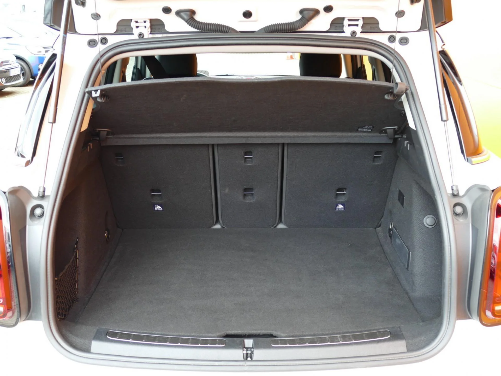 MINI COUNTRYMAN - Miniature 8 sur 36 - Cliquer pour voir cette photo