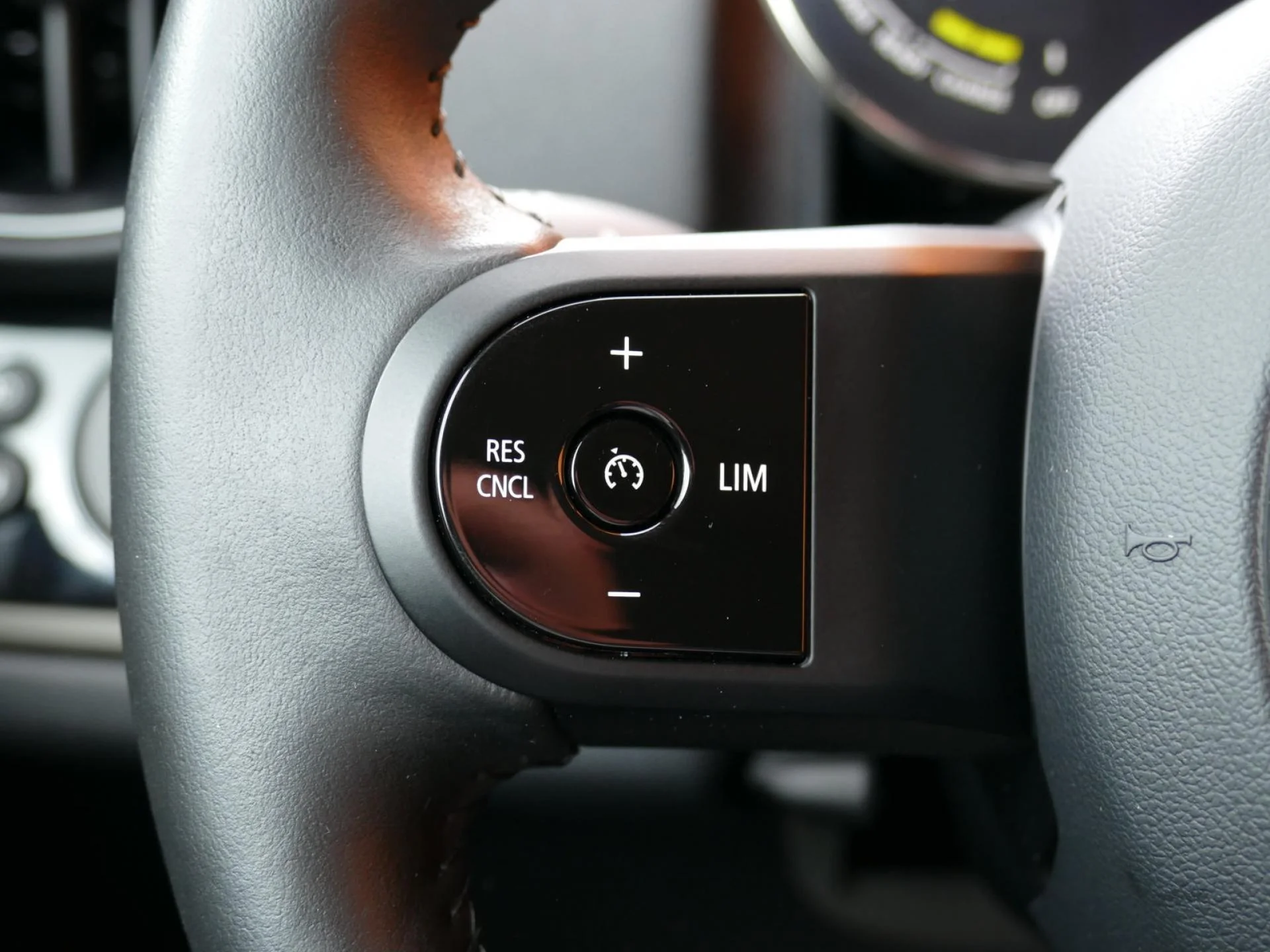 MINI COUNTRYMAN - Miniature 19 sur 36 - Cliquer pour voir cette photo