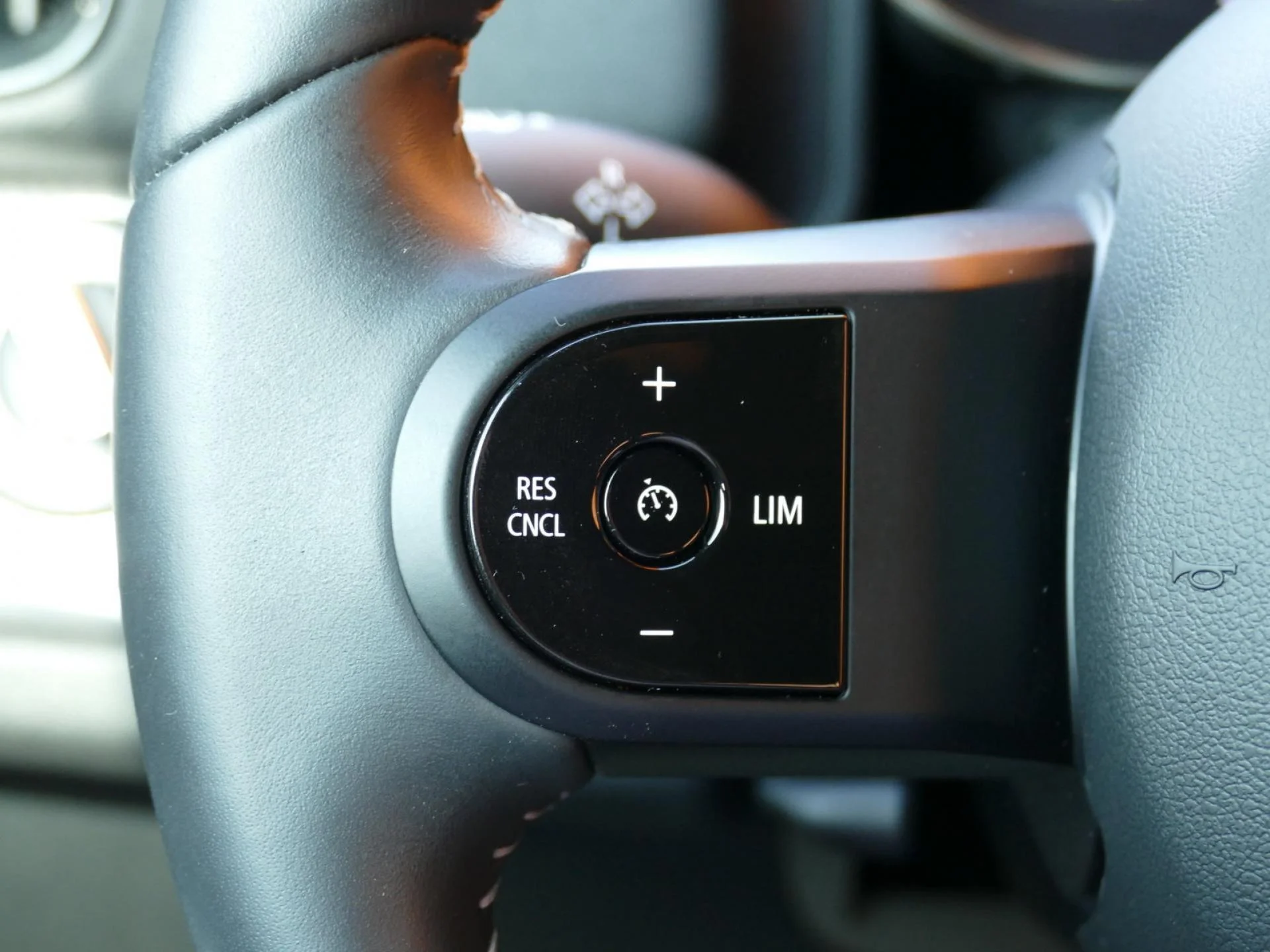 MINI COUNTRYMAN - Miniature 18 sur 37 - Cliquer pour voir cette photo