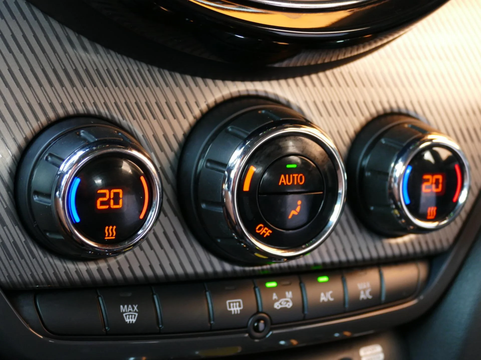 MINI COUNTRYMAN - Miniature 15 sur 37 - Cliquer pour voir cette photo