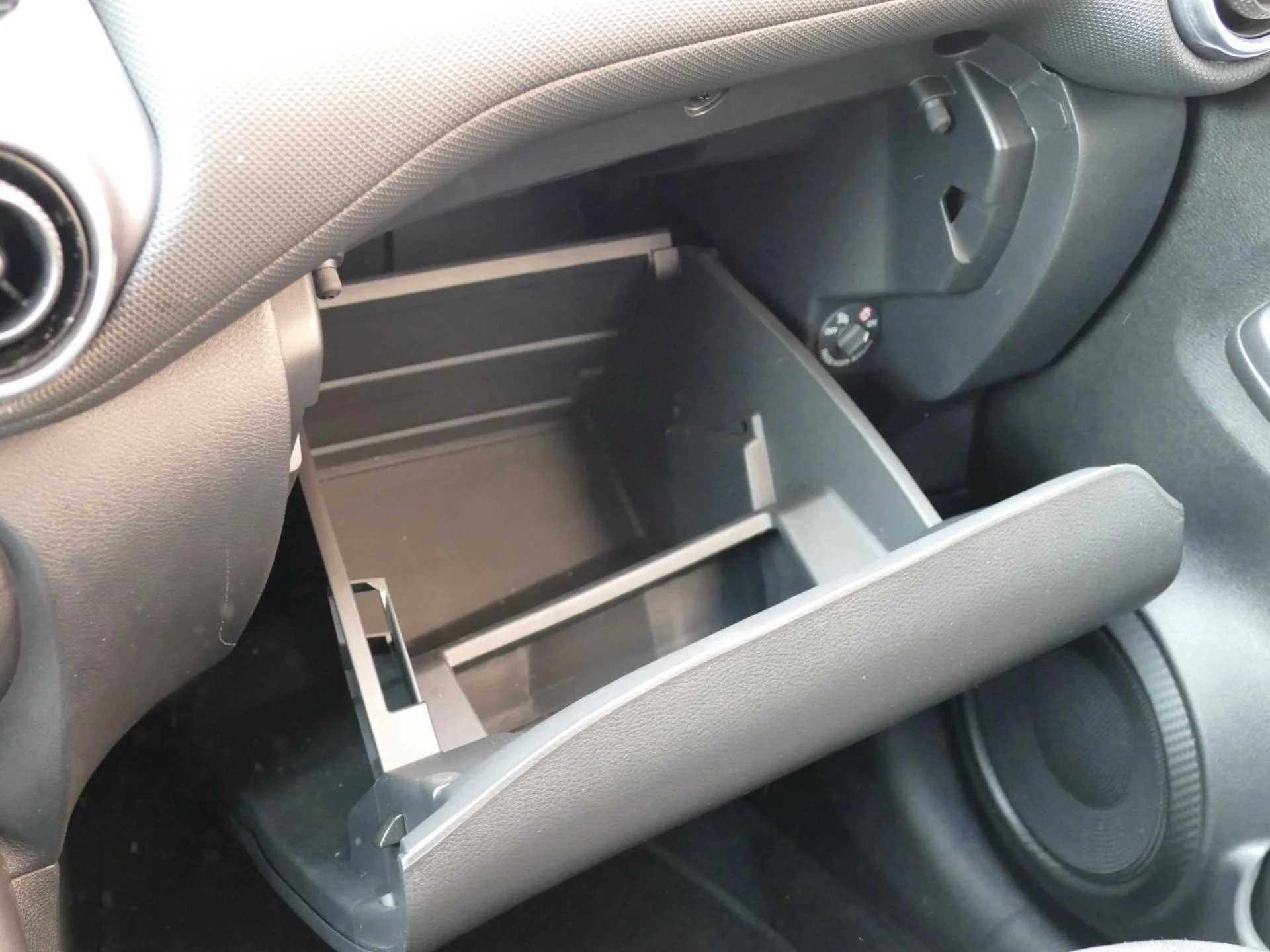 NISSAN JUKE - Miniature 17 sur 26 - Cliquer pour voir cette photo