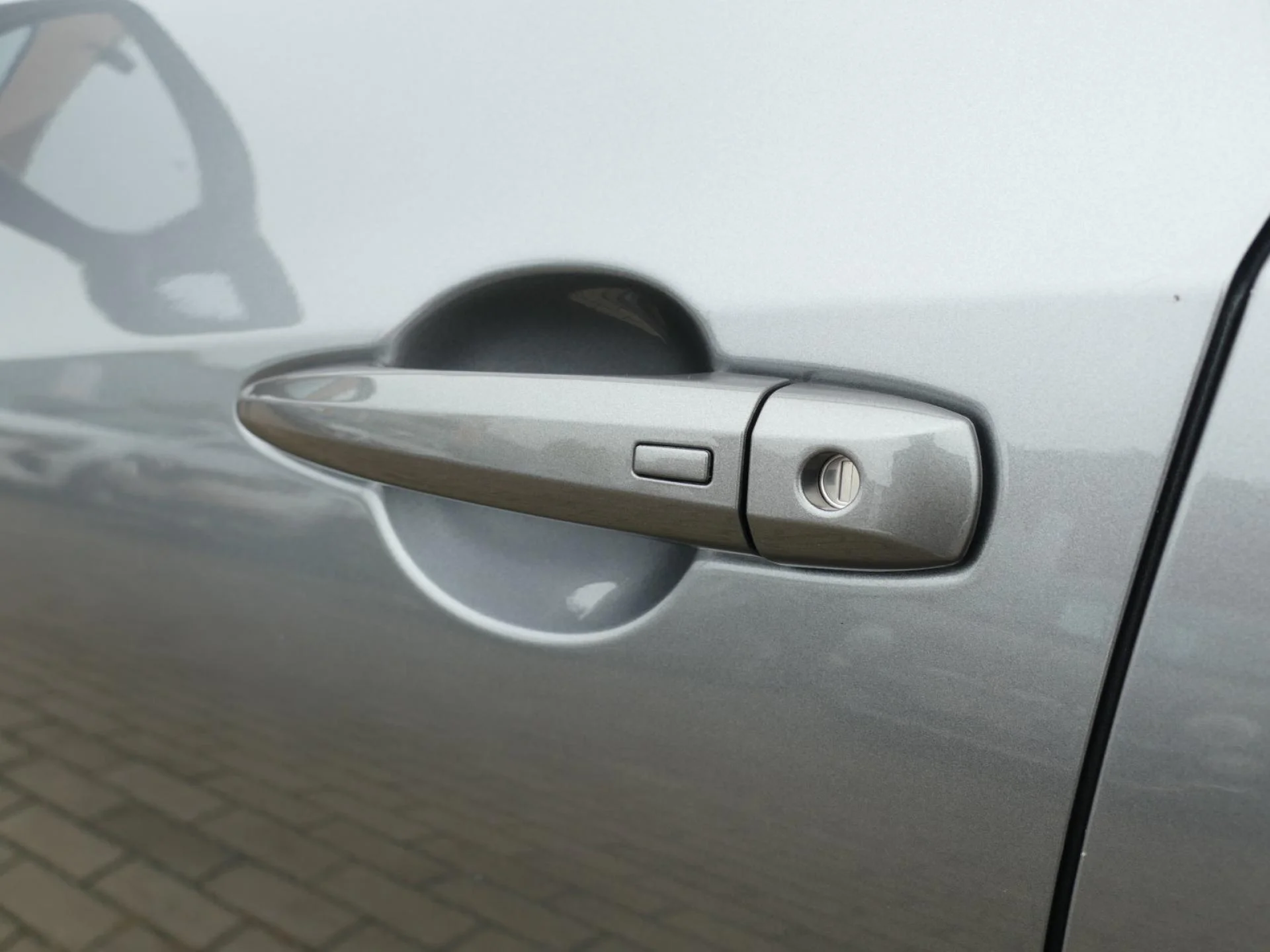 NISSAN JUKE - Miniature 25 sur 31 - Cliquer pour voir cette photo