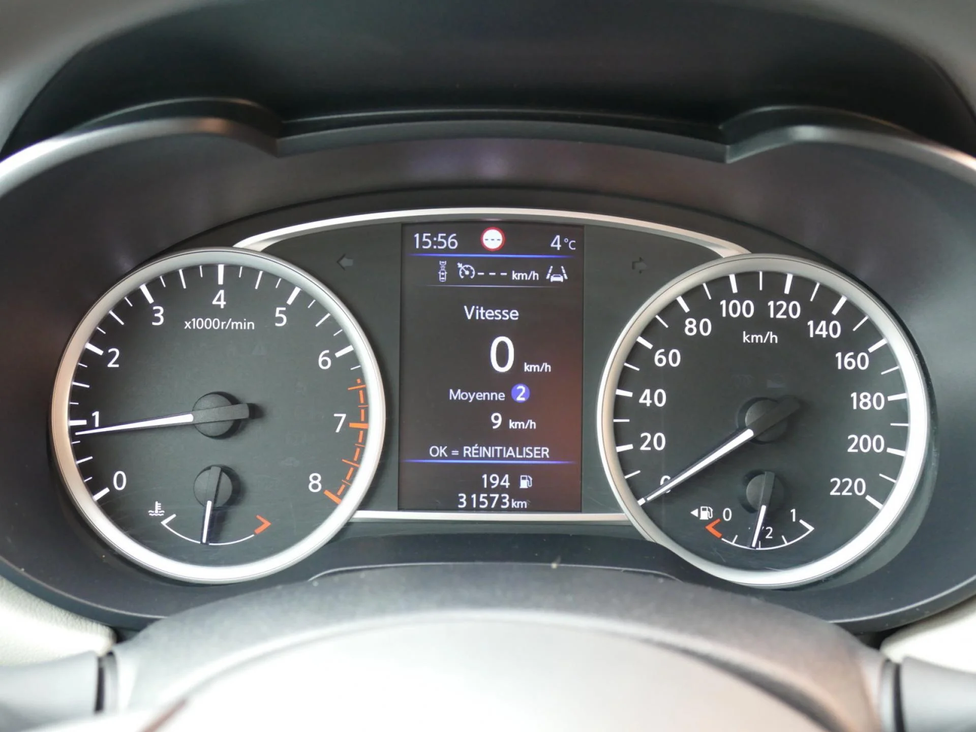 NISSAN MICRA - Miniature 13 sur 32 - Cliquer pour voir cette photo