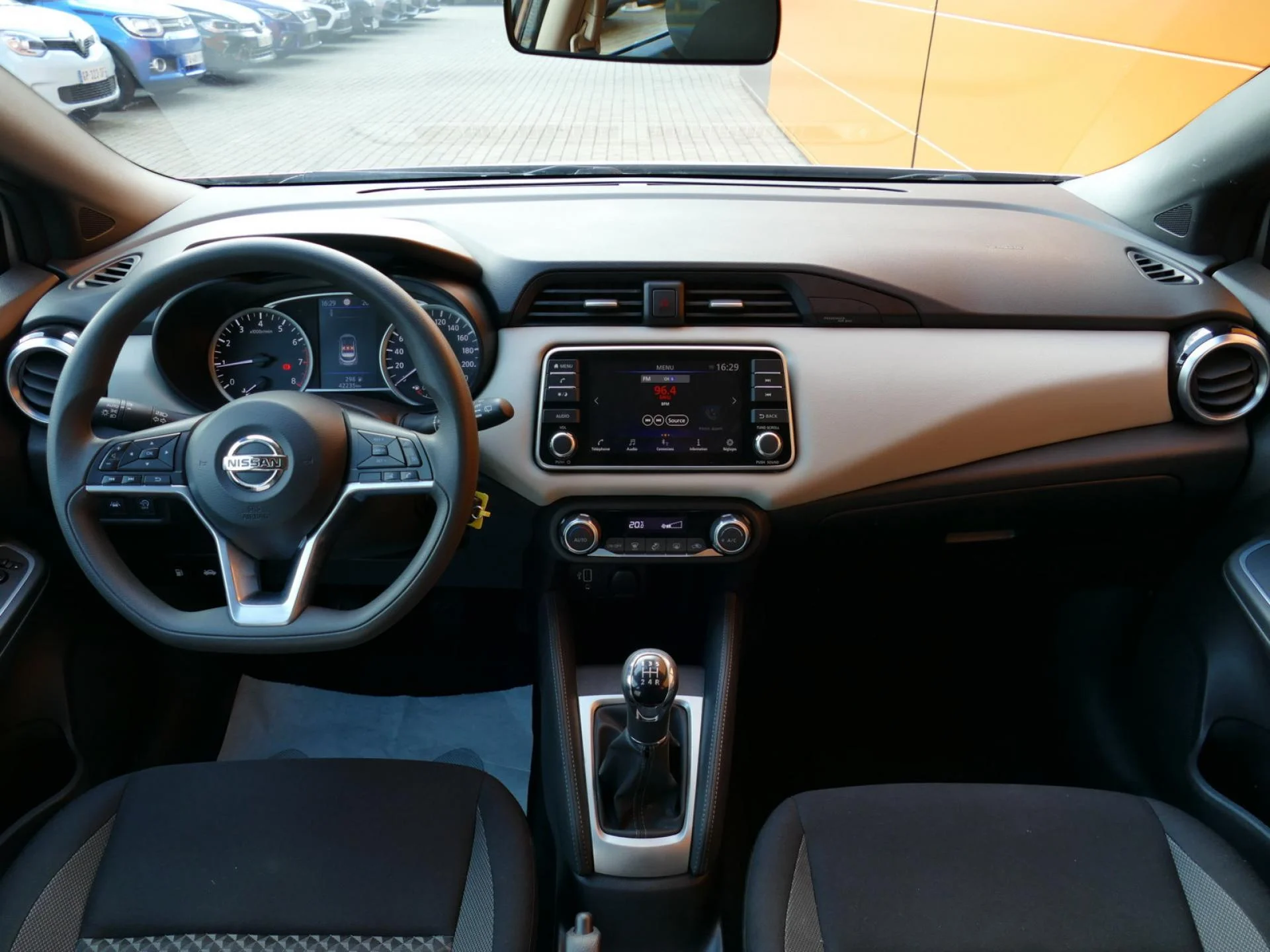 NISSAN MICRA - Miniature 5 sur 32 - Cliquer pour voir cette photo