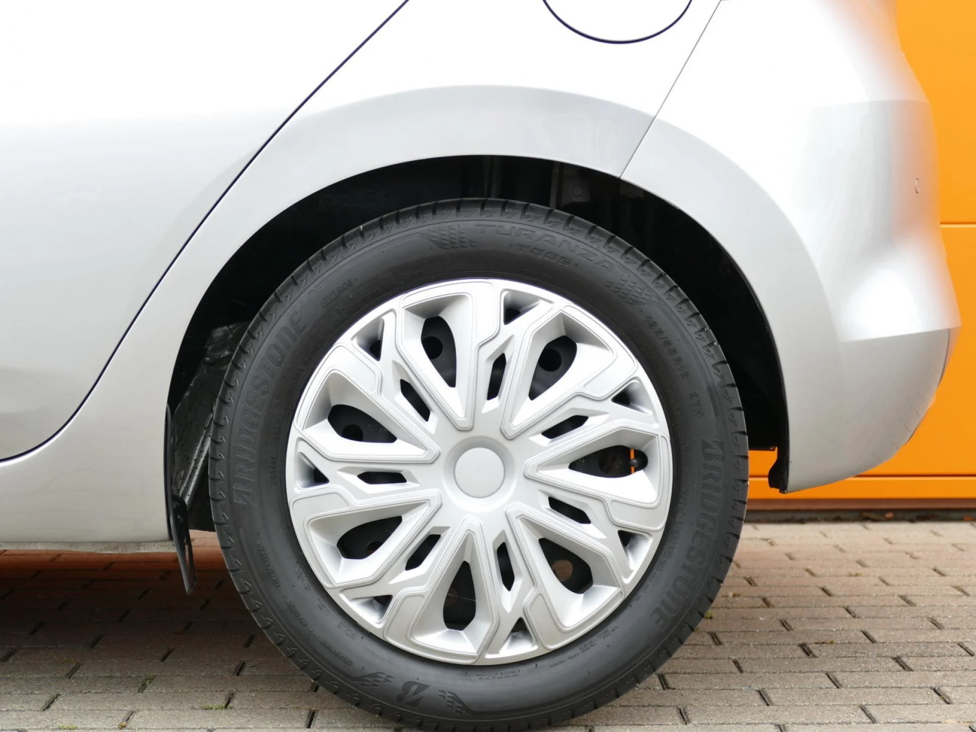 NISSAN MICRA - Miniature 29 sur 32 - Cliquer pour voir cette photo
