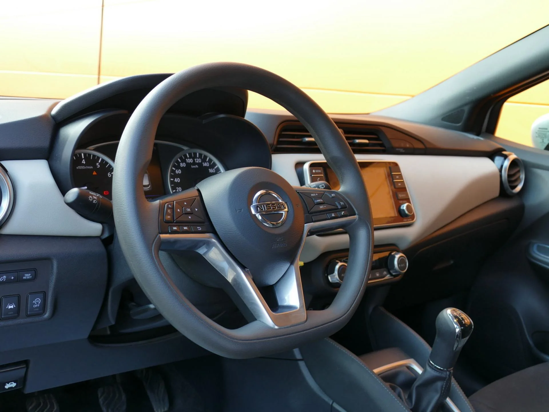 NISSAN MICRA - Miniature 12 sur 32 - Cliquer pour voir cette photo