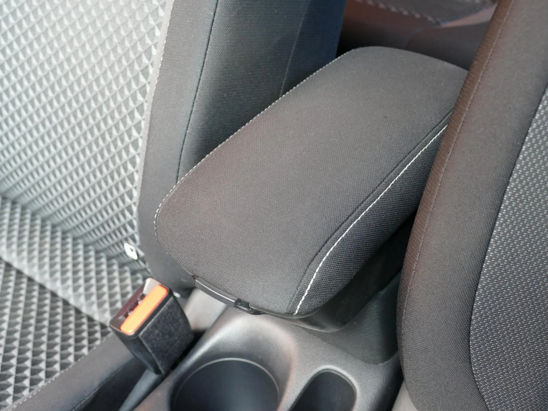 NISSAN MICRA - Miniature 18 sur 32 - Cliquer pour voir cette photo