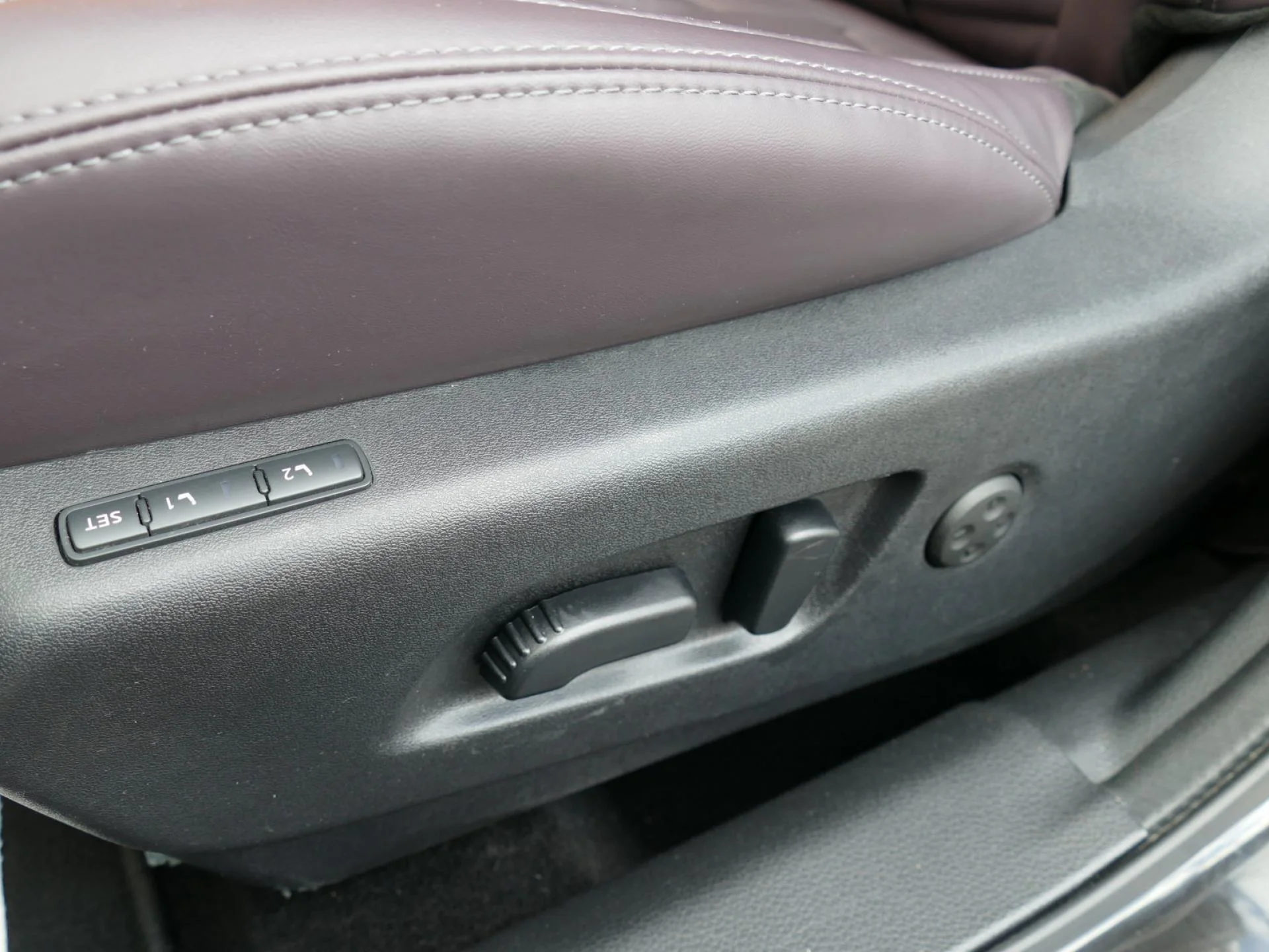 NISSAN QASHQAI - Miniature 19 sur 33 - Cliquer pour voir cette photo