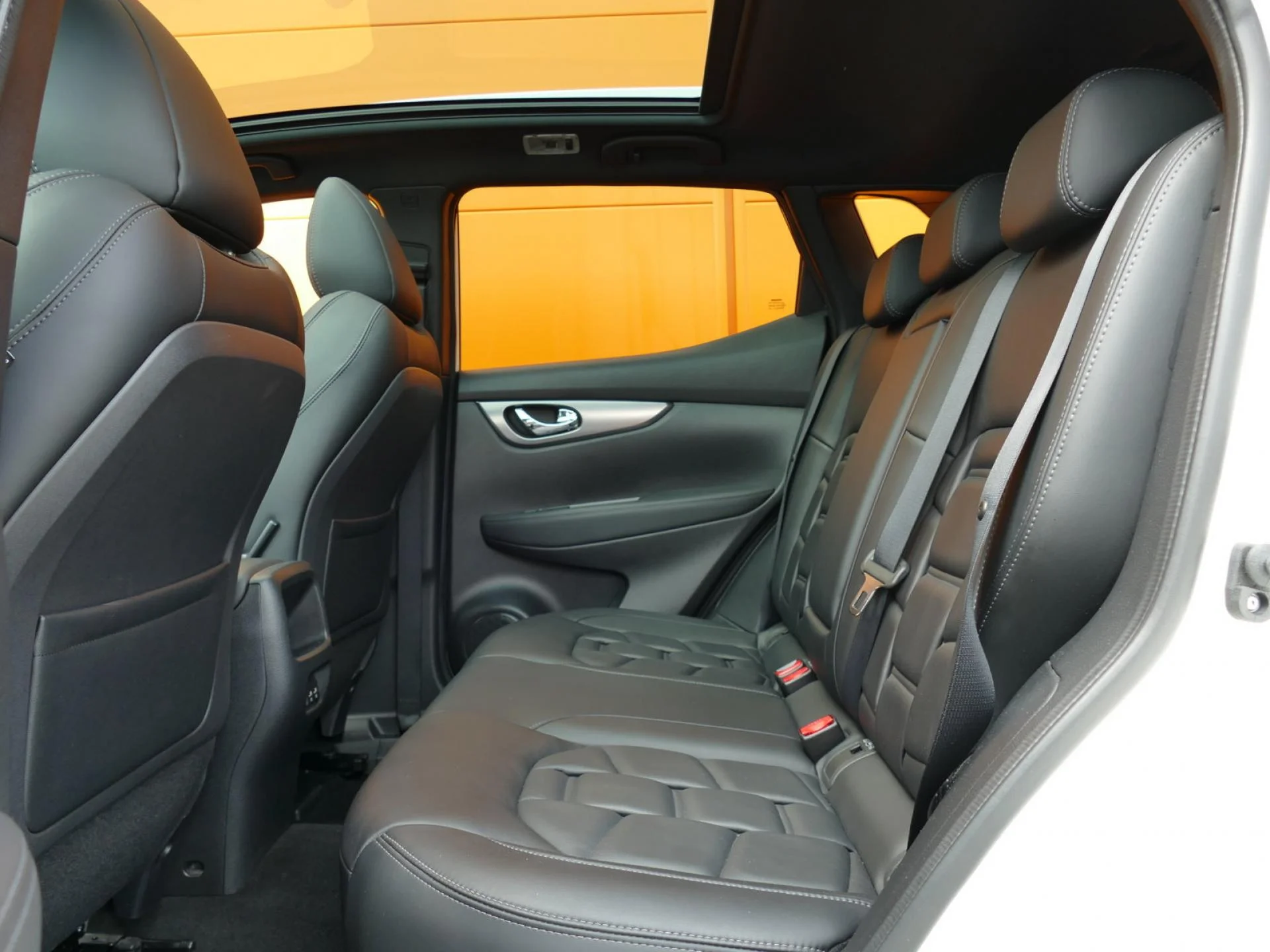 NISSAN QASHQAI - Miniature 8 sur 37 - Cliquer pour voir cette photo
