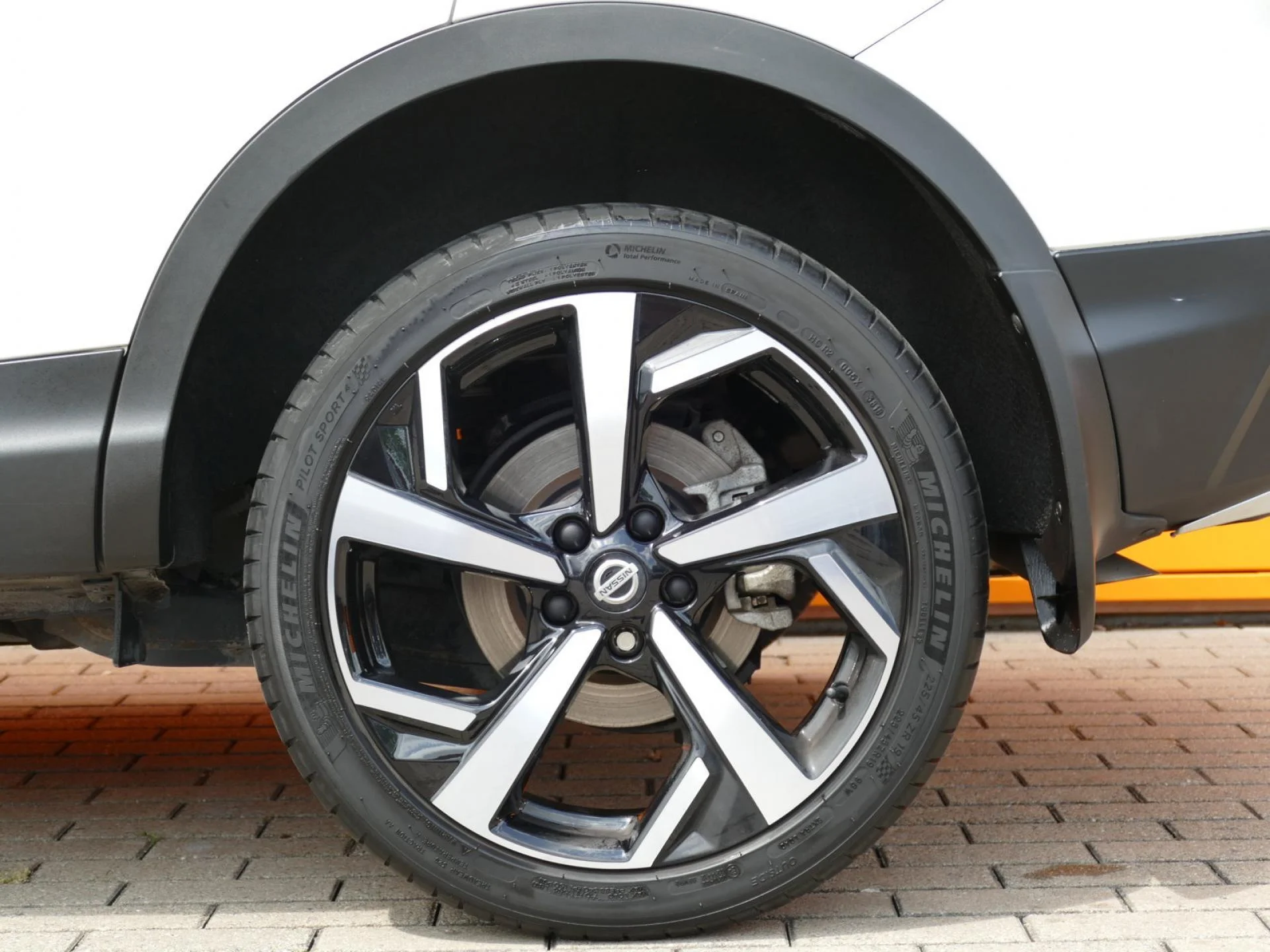 NISSAN QASHQAI - Miniature 37 sur 37 - Cliquer pour voir cette photo