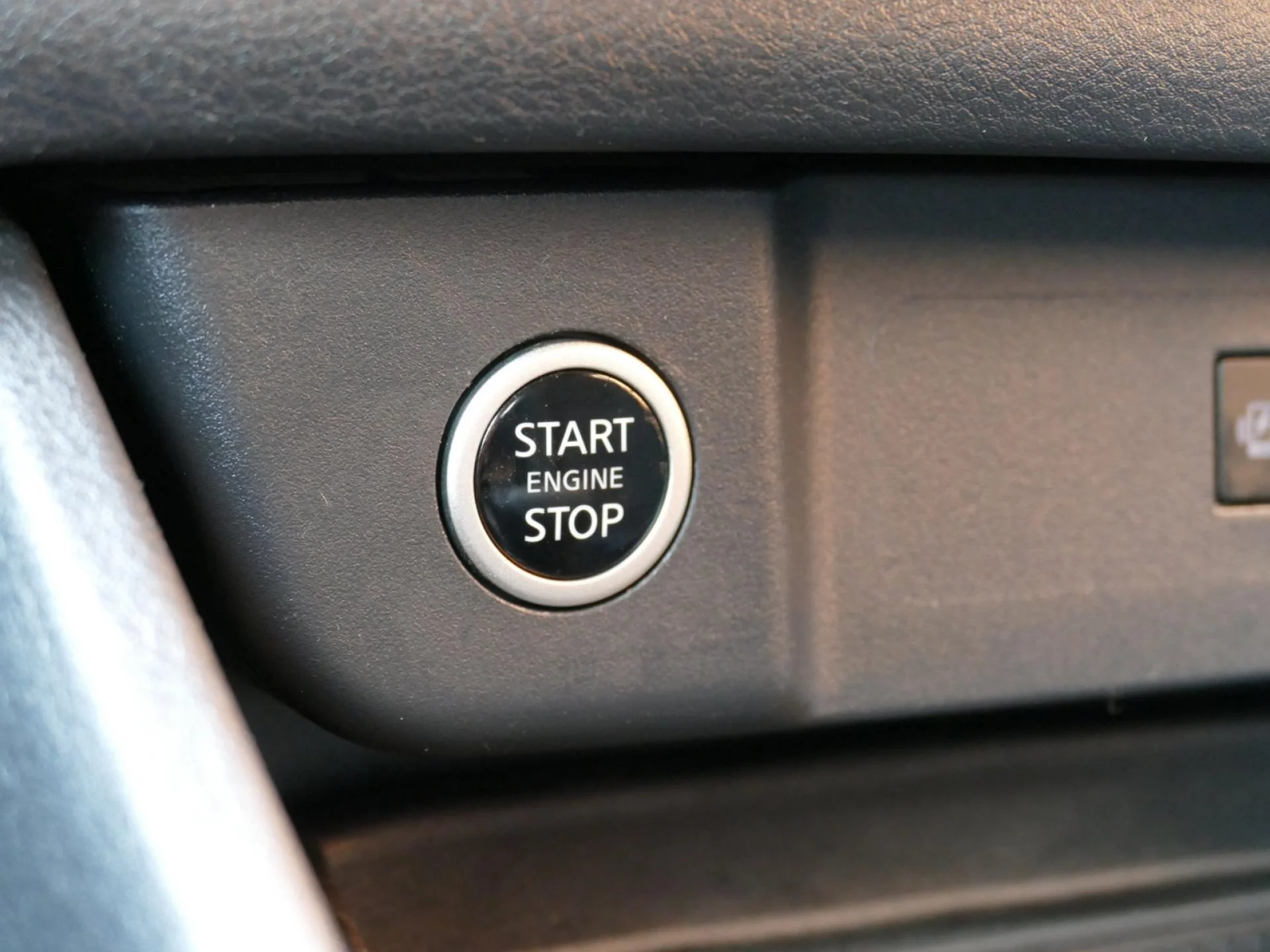 NISSAN QASHQAI - Miniature 20 sur 32 - Cliquer pour voir cette photo