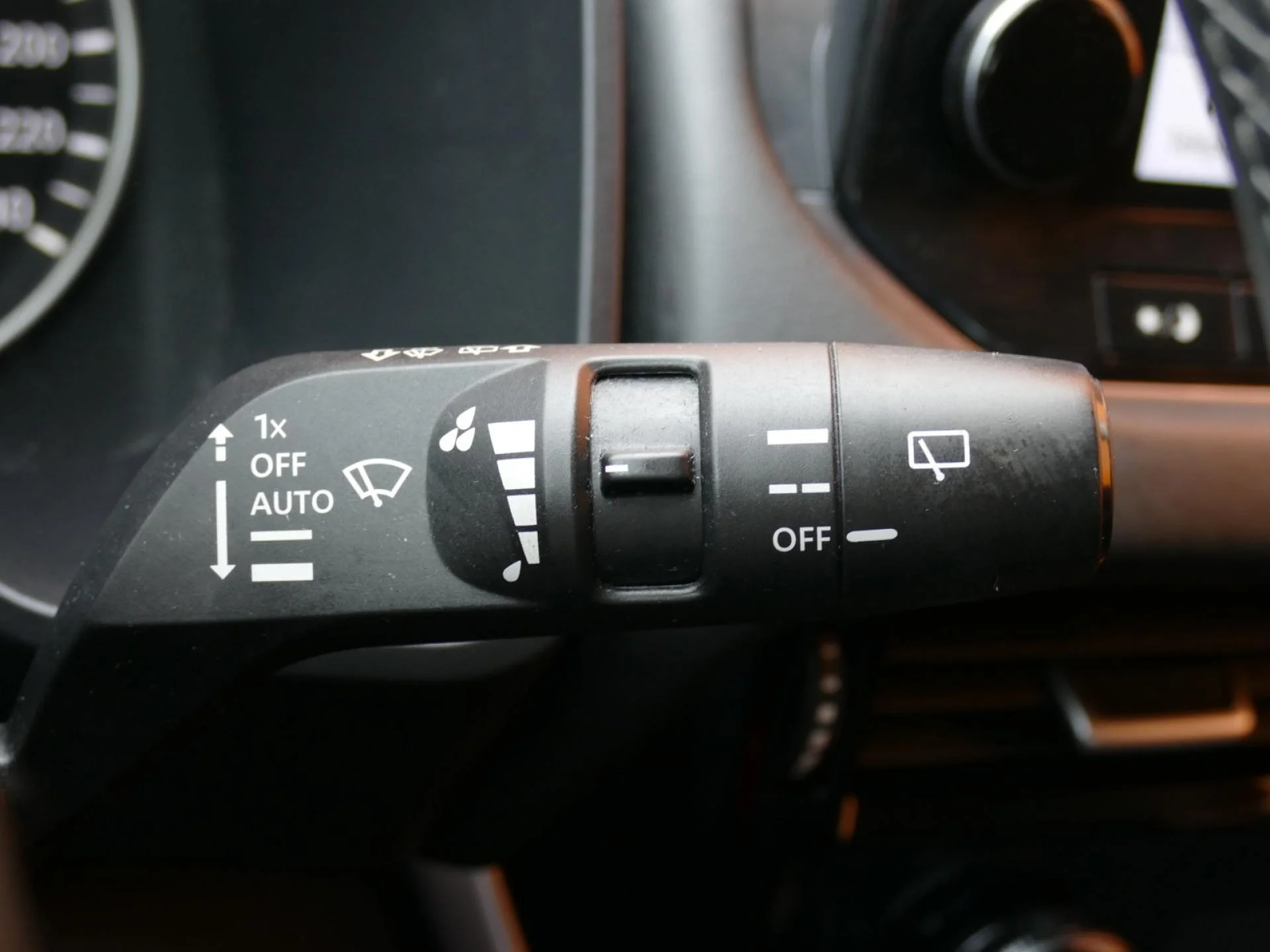 NISSAN QASHQAI - Miniature 24 sur 32 - Cliquer pour voir cette photo