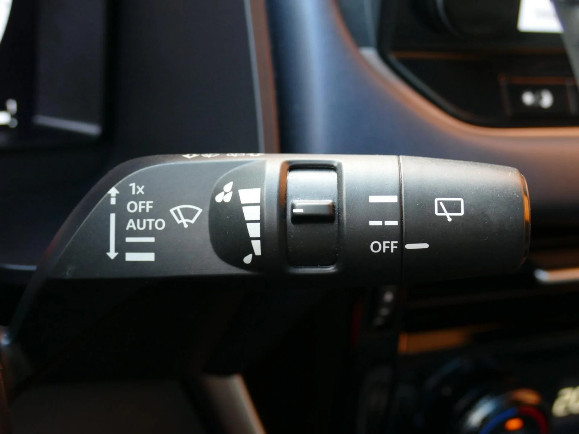 NISSAN QASHQAI - Miniature 30 sur 35 - Cliquer pour voir cette photo