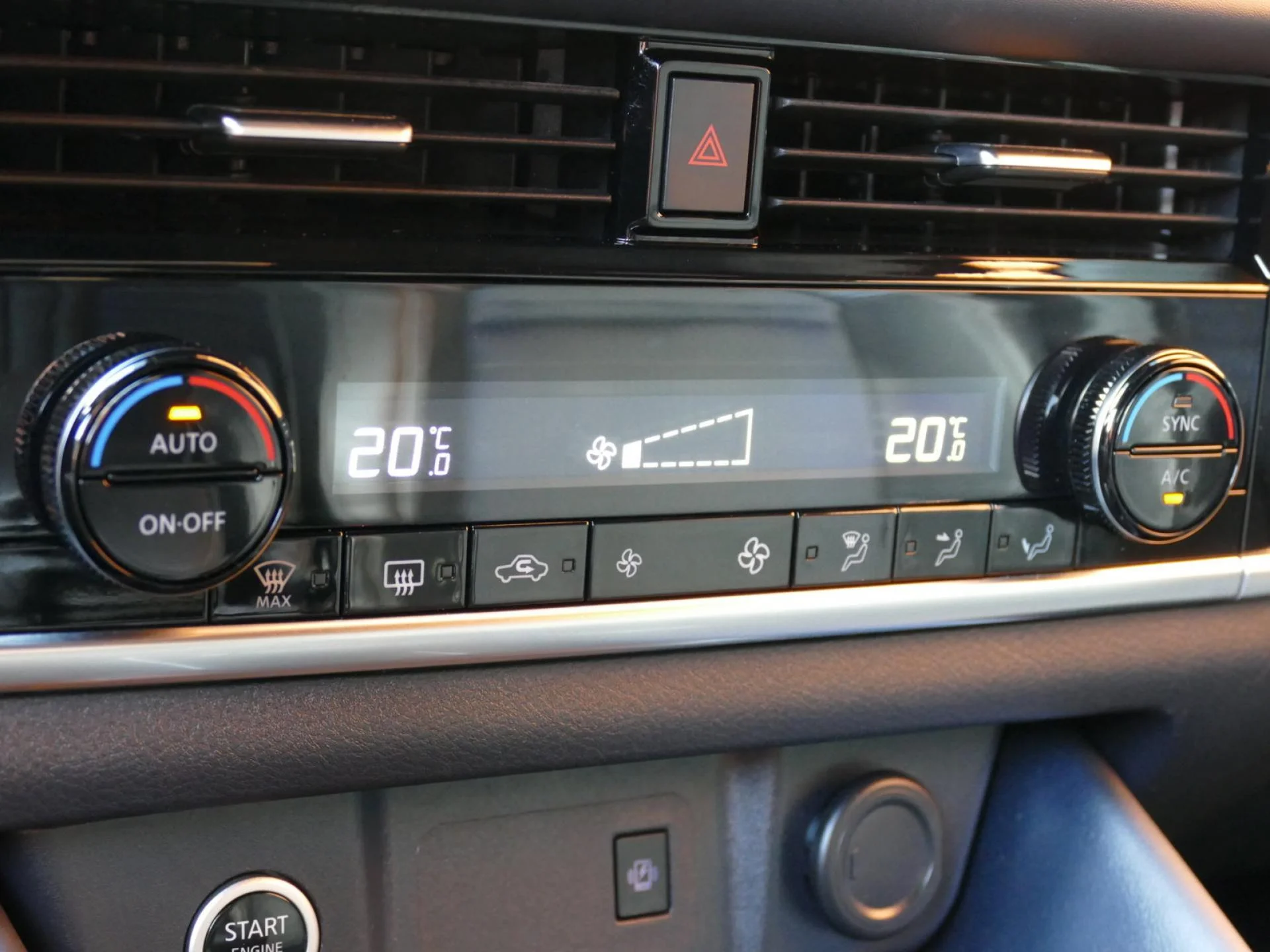 NISSAN QASHQAI - Miniature 12 sur 35 - Cliquer pour voir cette photo