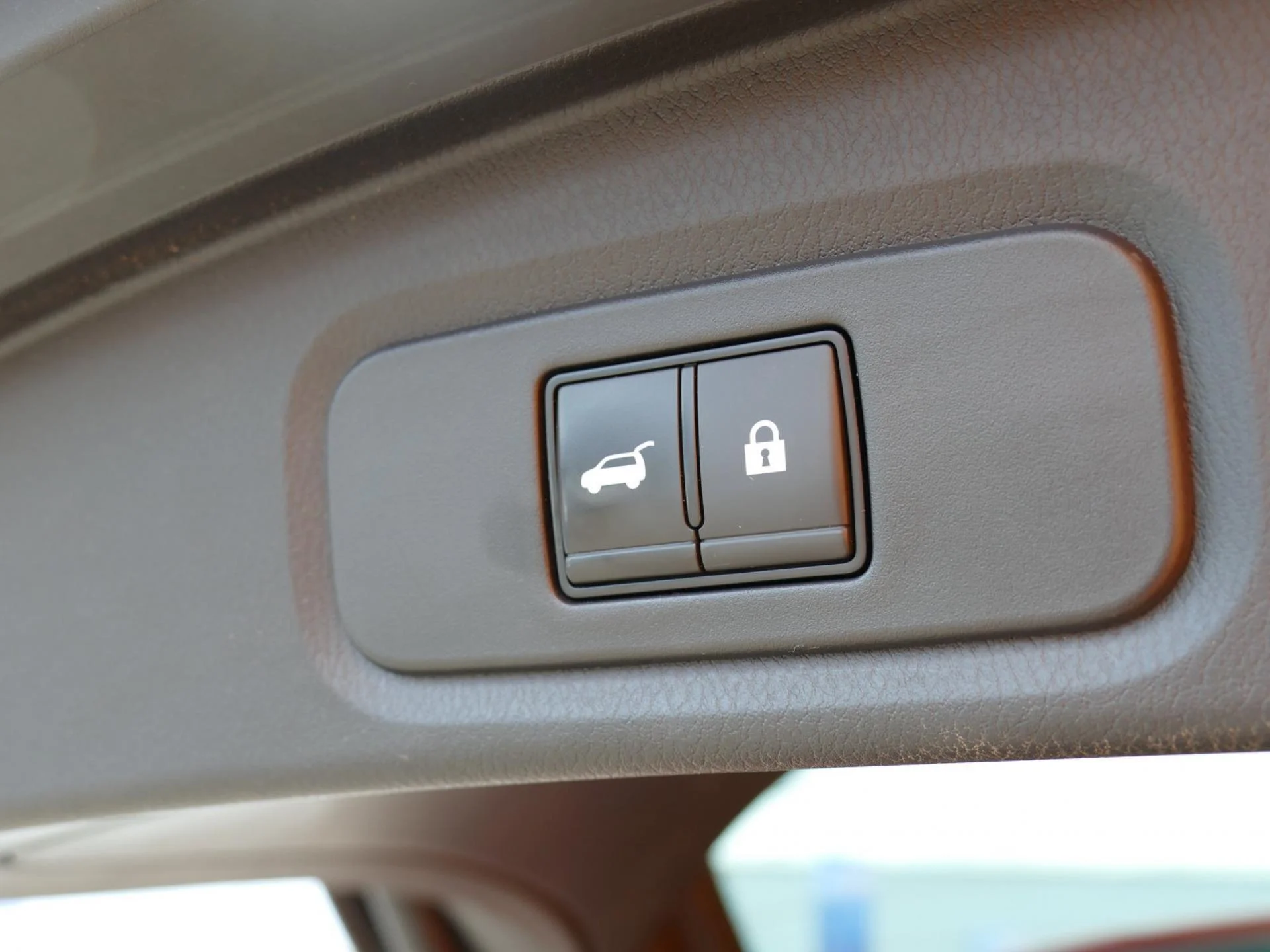 NISSAN QASHQAI - Miniature 24 sur 37 - Cliquer pour voir cette photo
