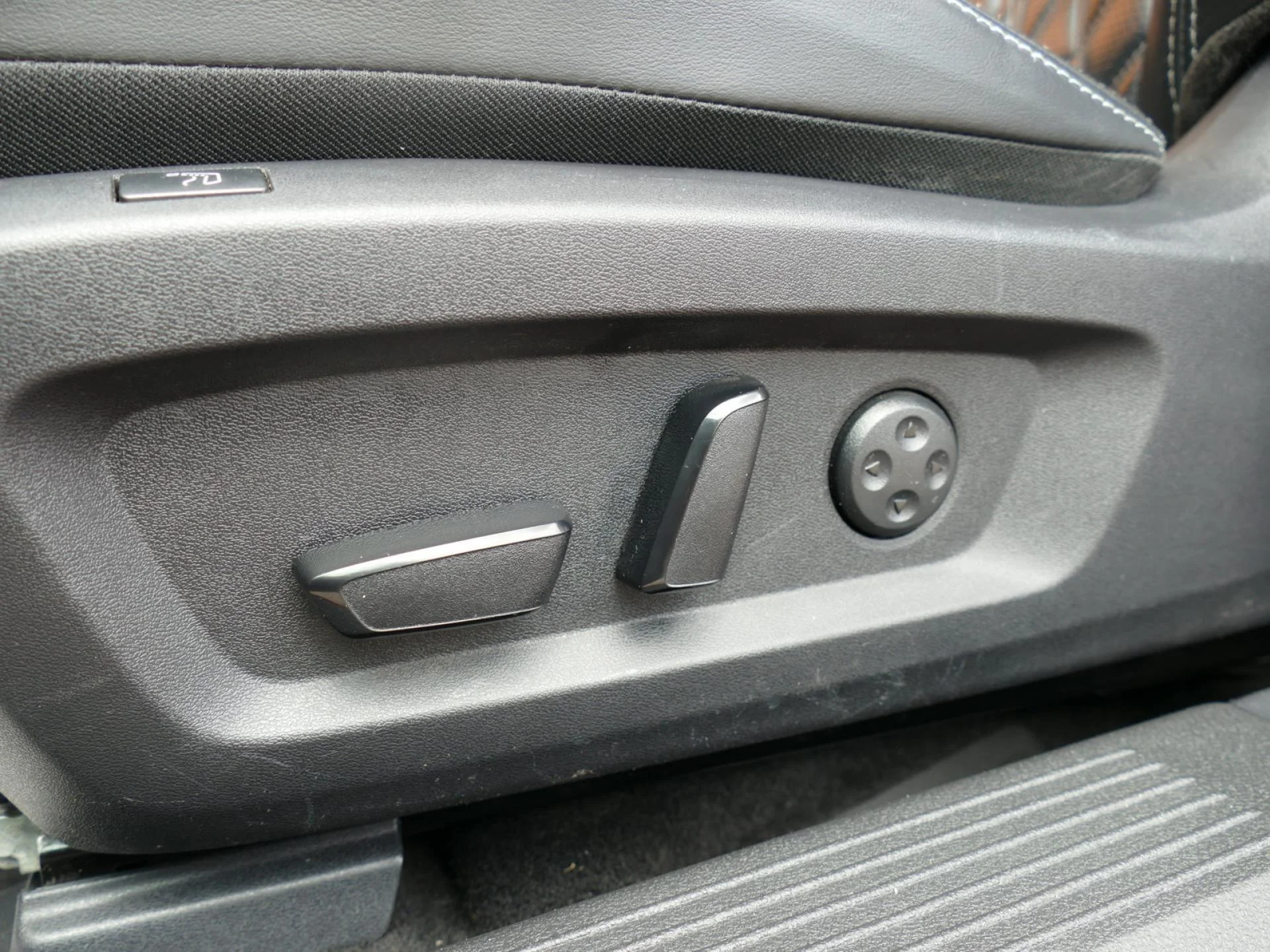 NISSAN QASHQAI - Miniature 32 sur 37 - Cliquer pour voir cette photo