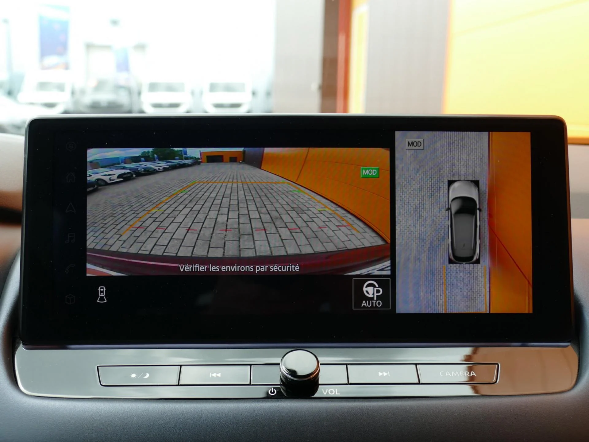 NISSAN QASHQAI - Miniature 10 sur 37 - Cliquer pour voir cette photo