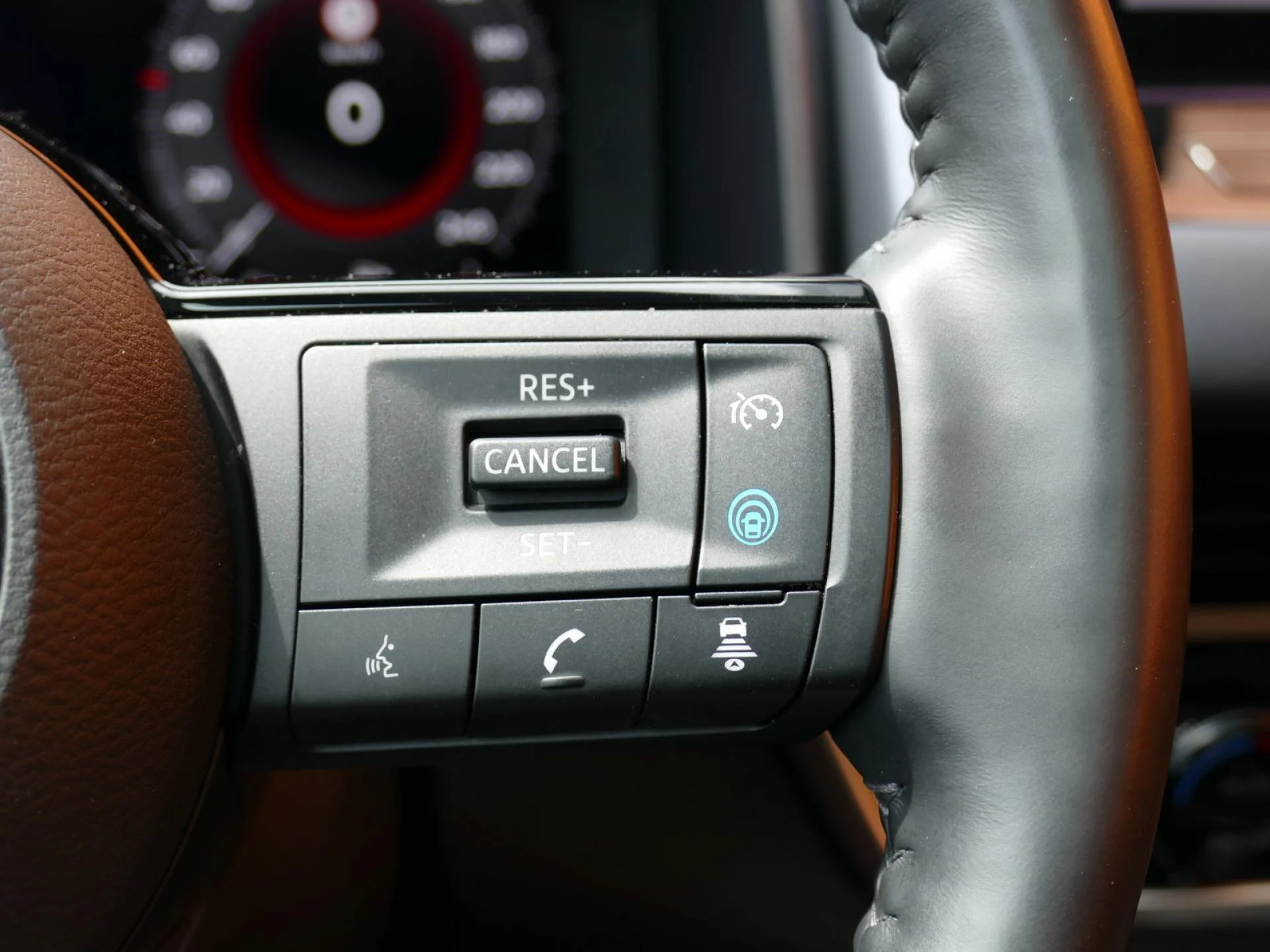 NISSAN QASHQAI - Miniature 15 sur 37 - Cliquer pour voir cette photo