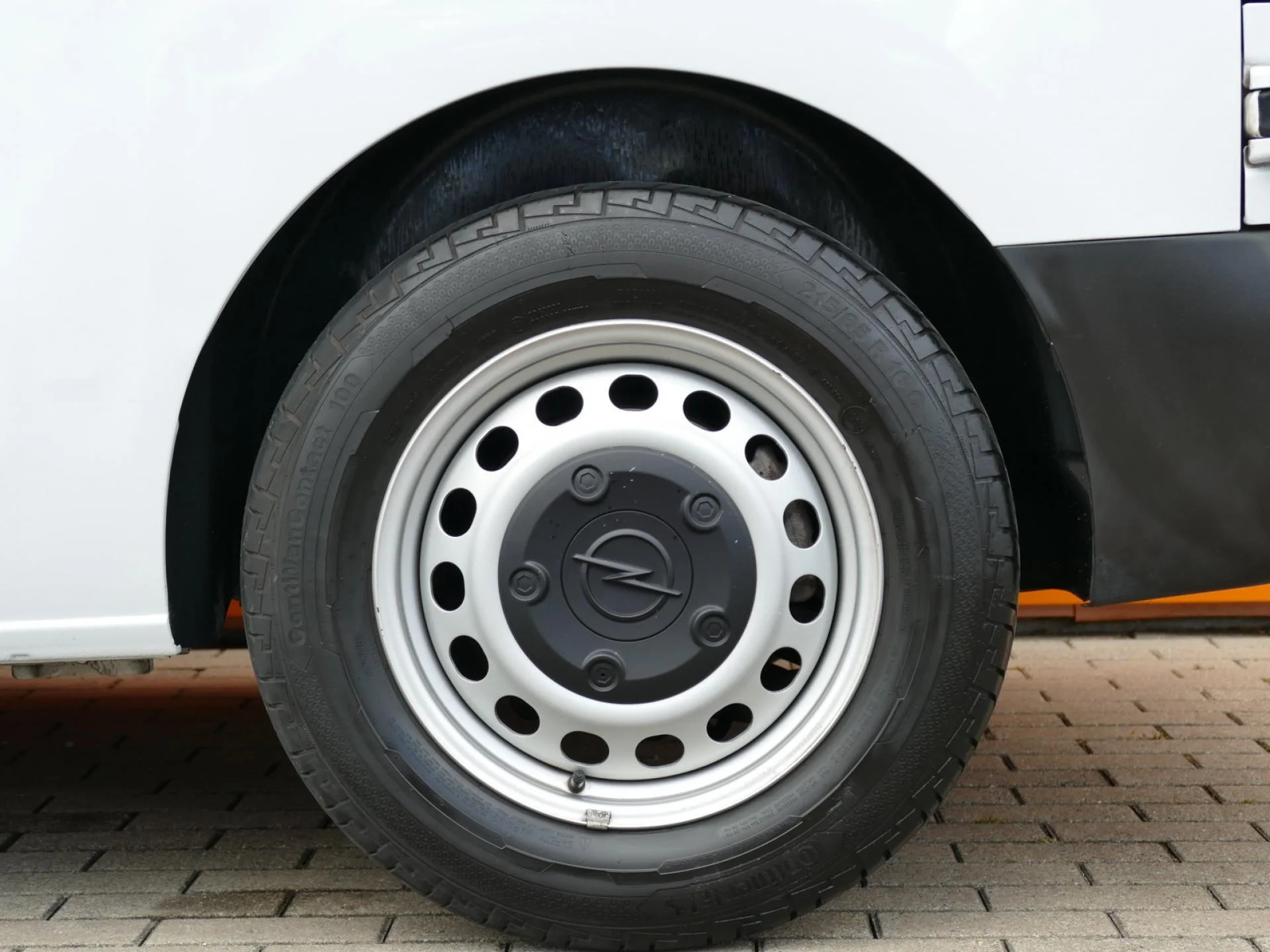OPEL VIVARO - Miniature 31 sur 32 - Cliquer pour voir cette photo
