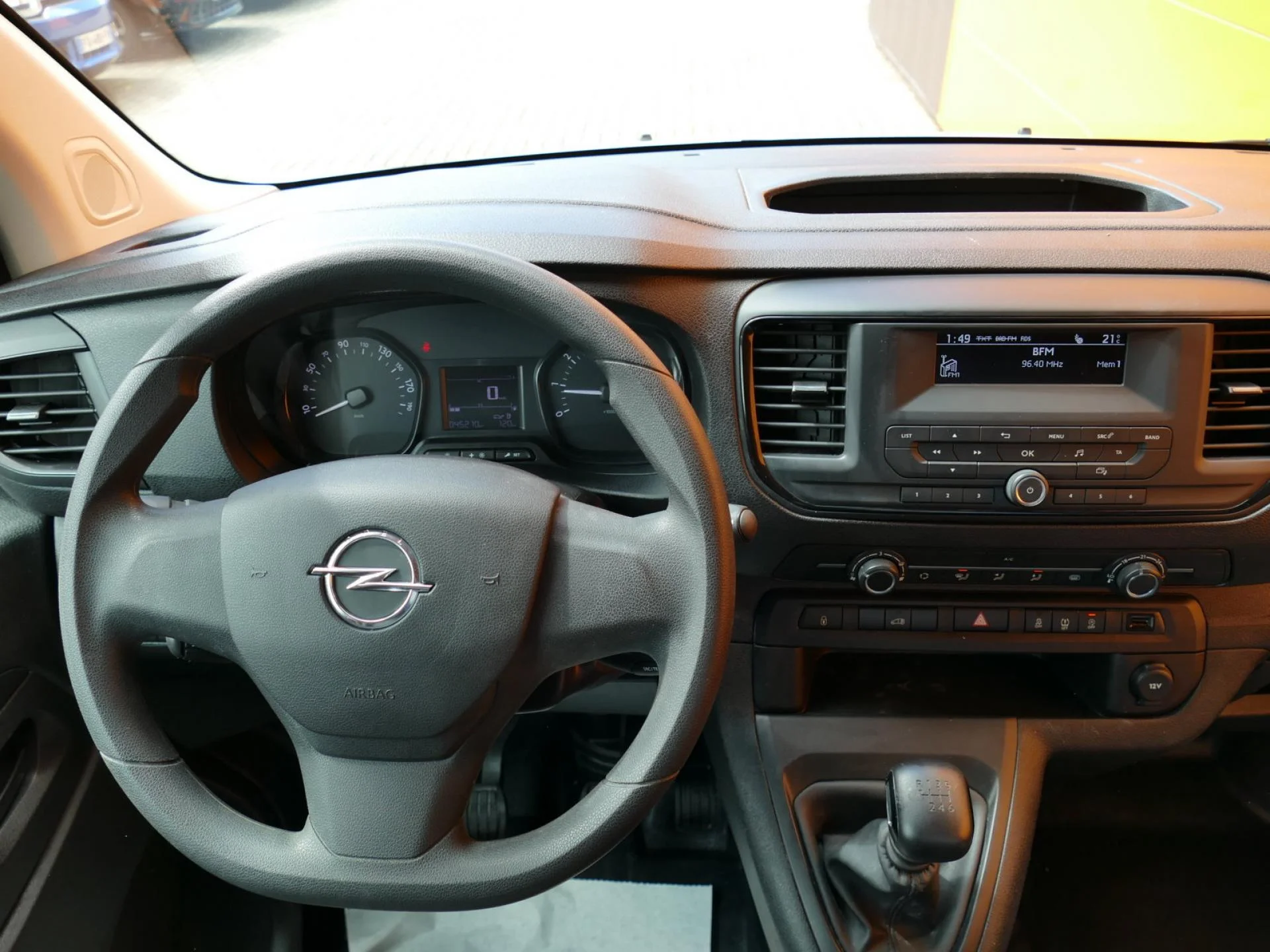 OPEL VIVARO - Miniature 4 sur 32 - Cliquer pour voir cette photo