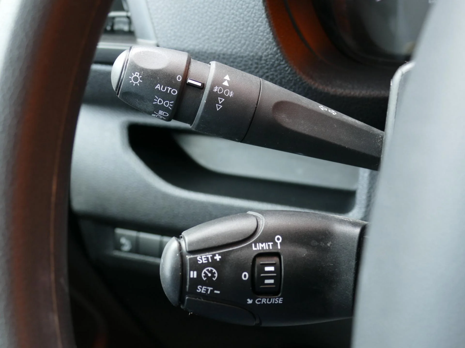 OPEL VIVARO - Miniature 20 sur 32 - Cliquer pour voir cette photo