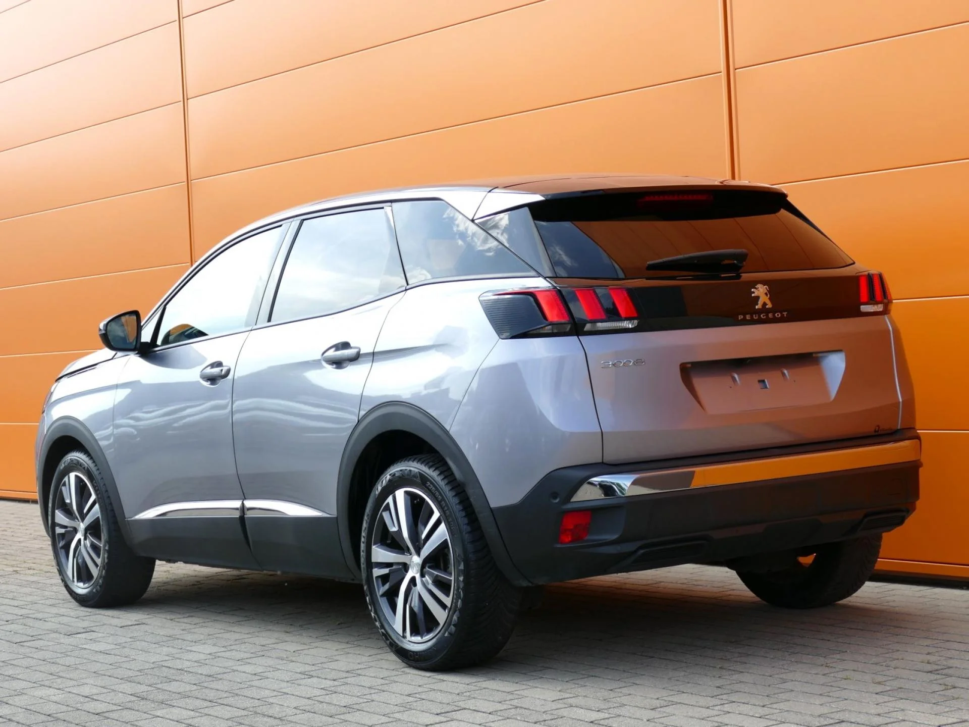 PEUGEOT 3008 - Miniature 3 sur 36 - Cliquer pour voir cette photo