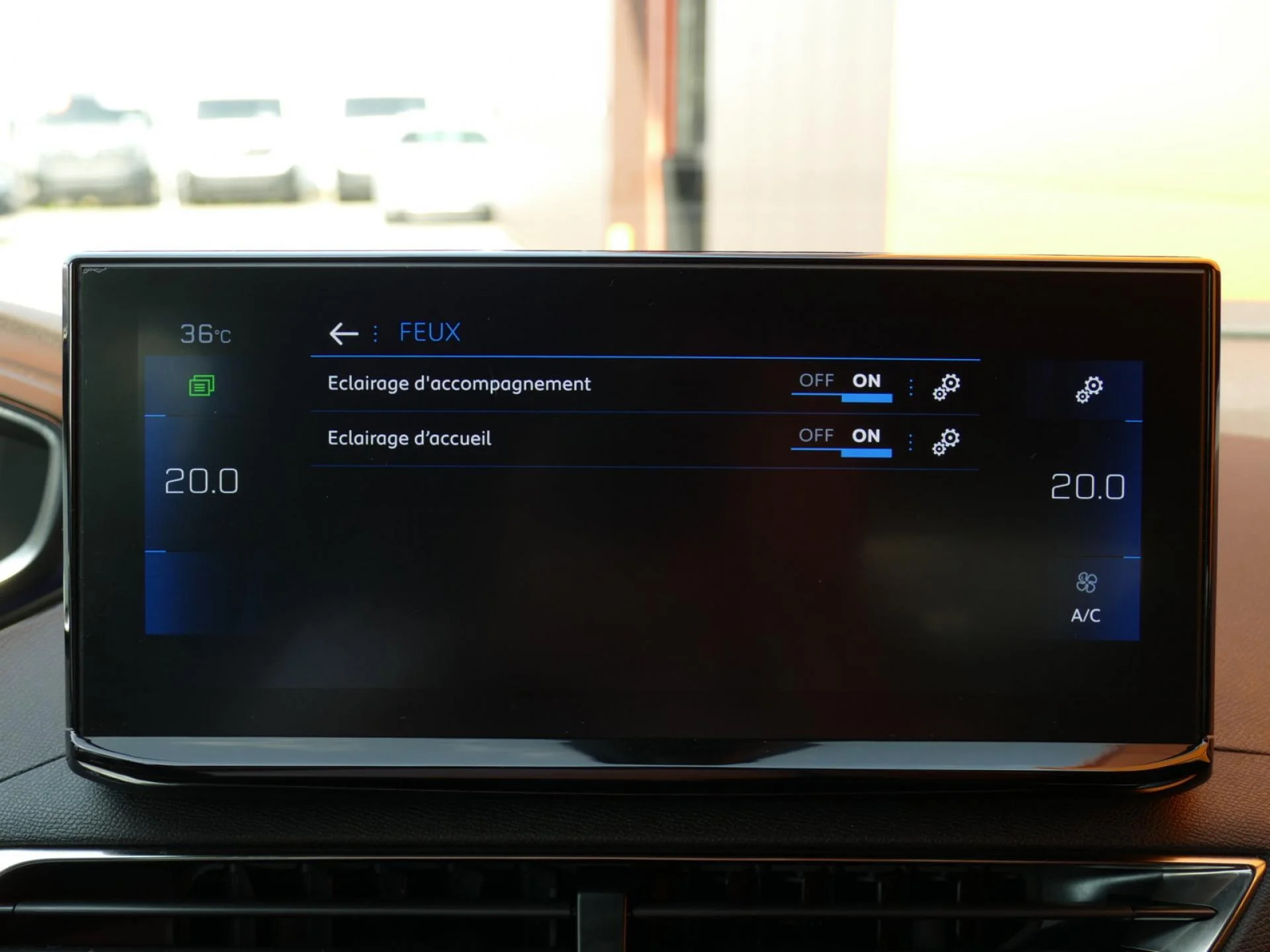 PEUGEOT 3008 - Miniature 14 sur 34 - Cliquer pour voir cette photo