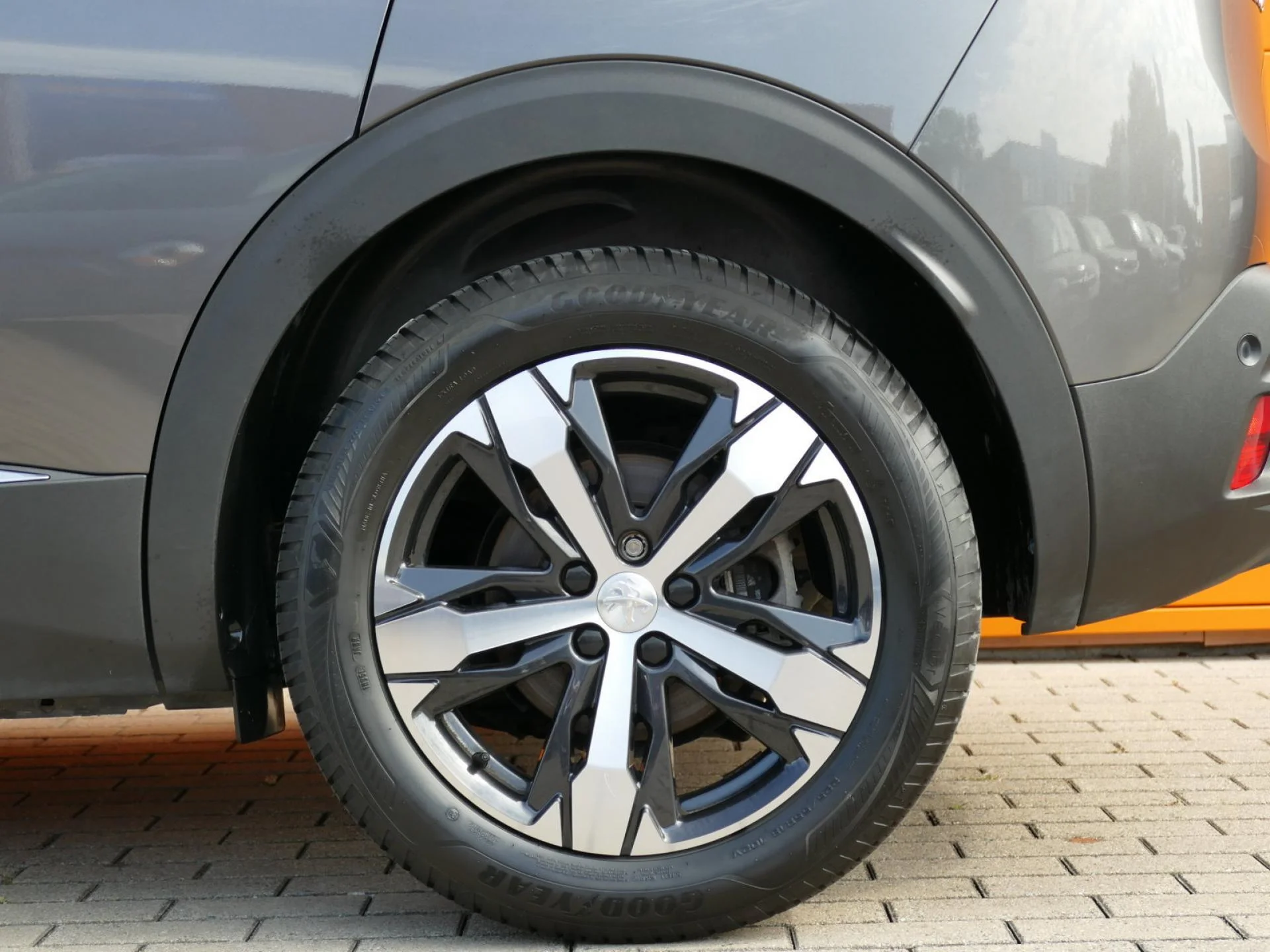 PEUGEOT 3008 - Miniature 34 sur 34 - Cliquer pour voir cette photo