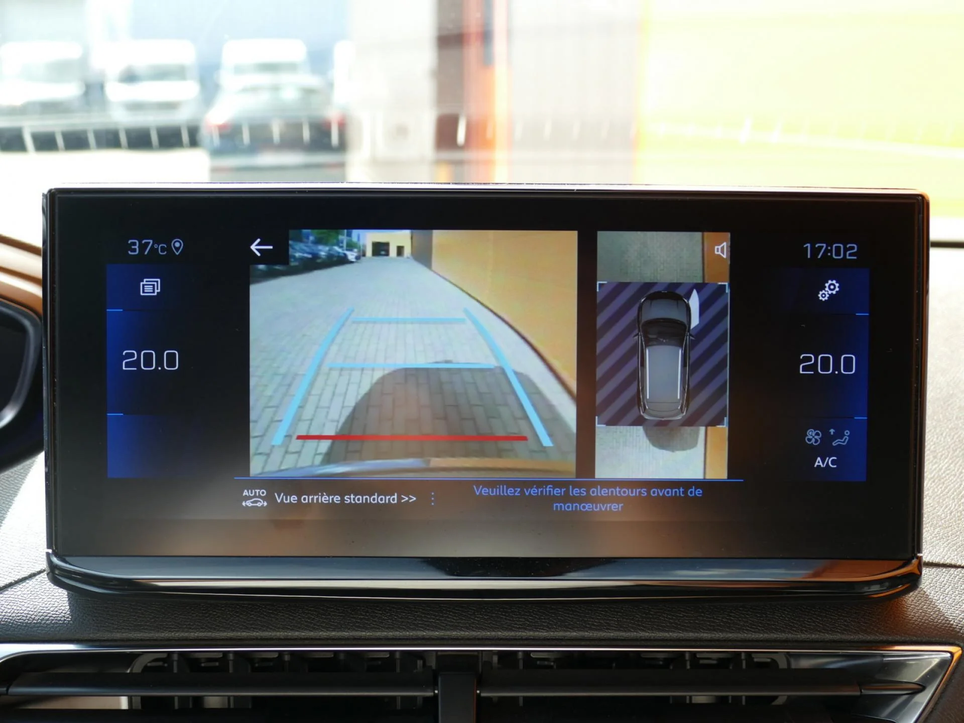 PEUGEOT 3008 - Miniature 10 sur 36 - Cliquer pour voir cette photo