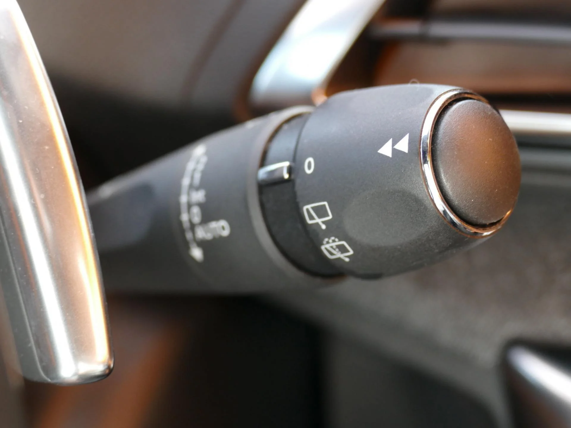 PEUGEOT 3008 - Miniature 29 sur 36 - Cliquer pour voir cette photo