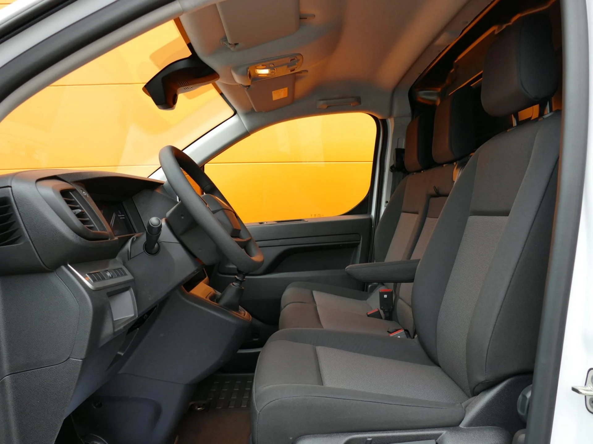 PEUGEOT EXPERT - Miniature 6 sur 33 - Cliquer pour voir cette photo