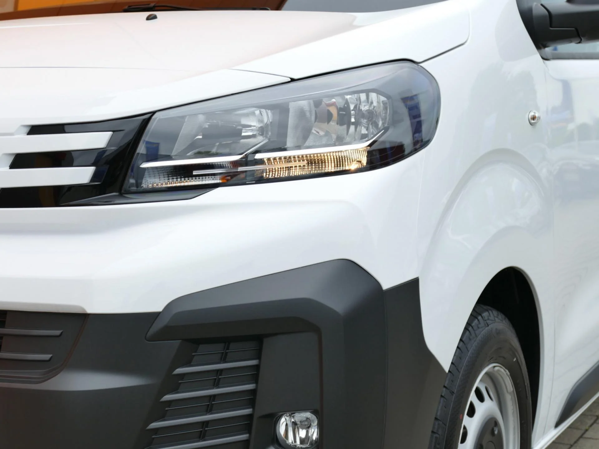PEUGEOT EXPERT - Miniature 30 sur 33 - Cliquer pour voir cette photo