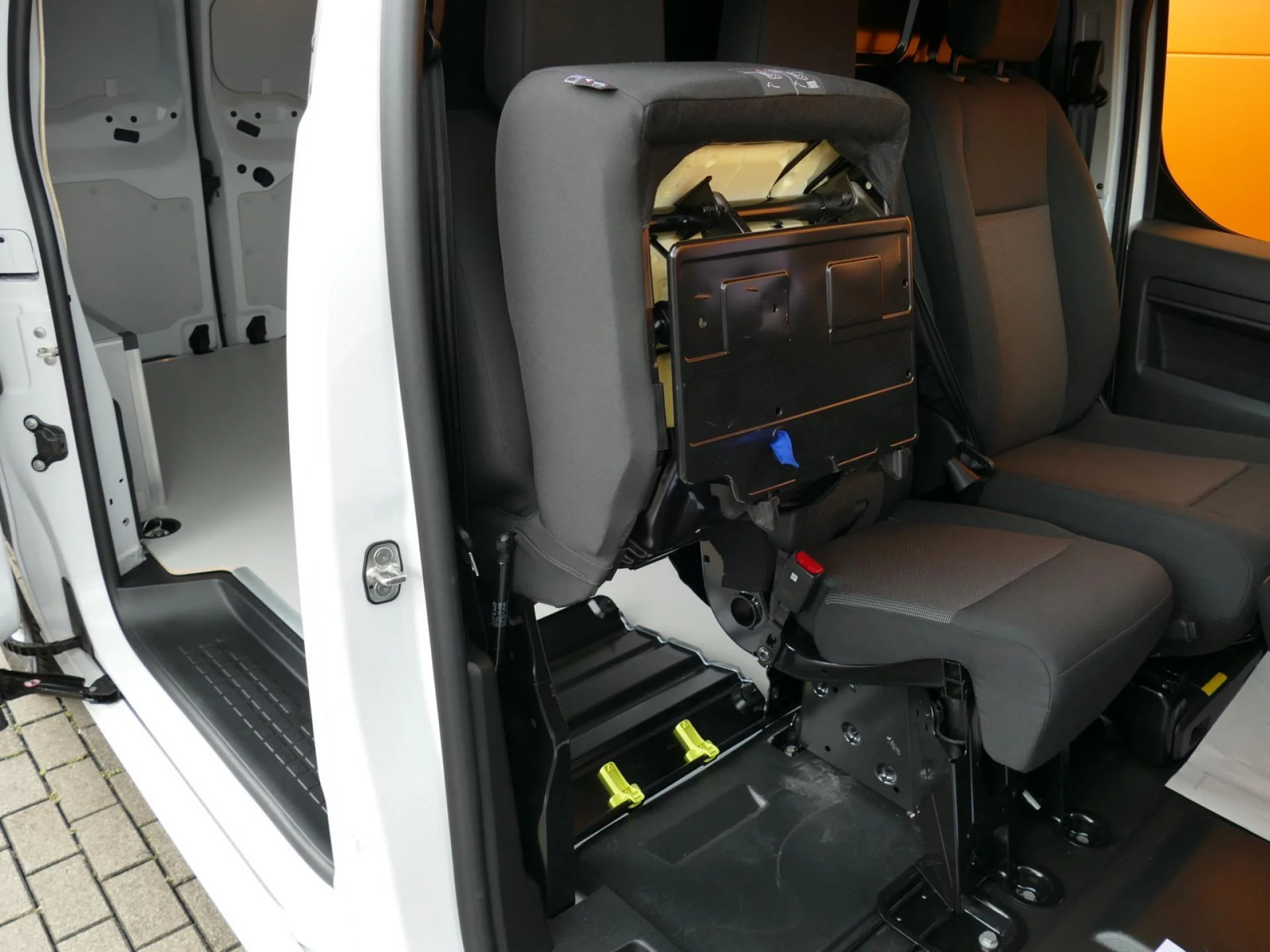 PEUGEOT EXPERT - Miniature 21 sur 32 - Cliquer pour voir cette photo