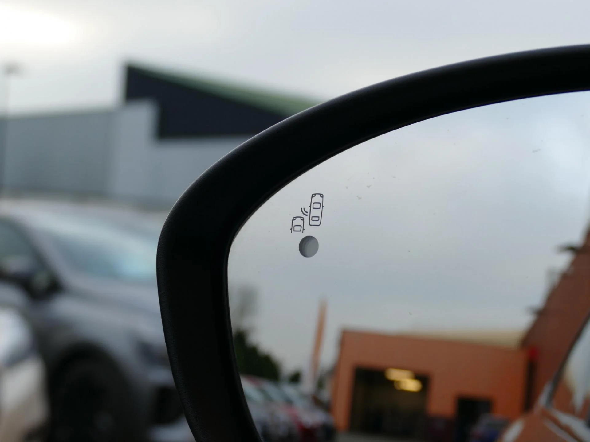 RENAULT ARKANA - Miniature 27 sur 33 - Cliquer pour voir cette photo