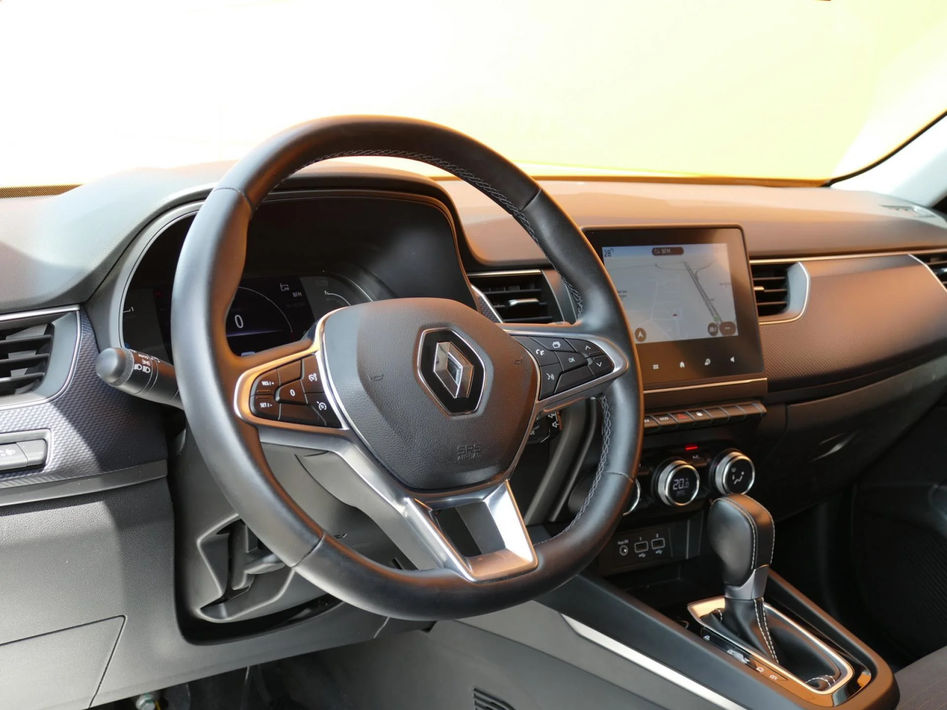 RENAULT ARKANA - Miniature 14 sur 30 - Cliquer pour voir cette photo