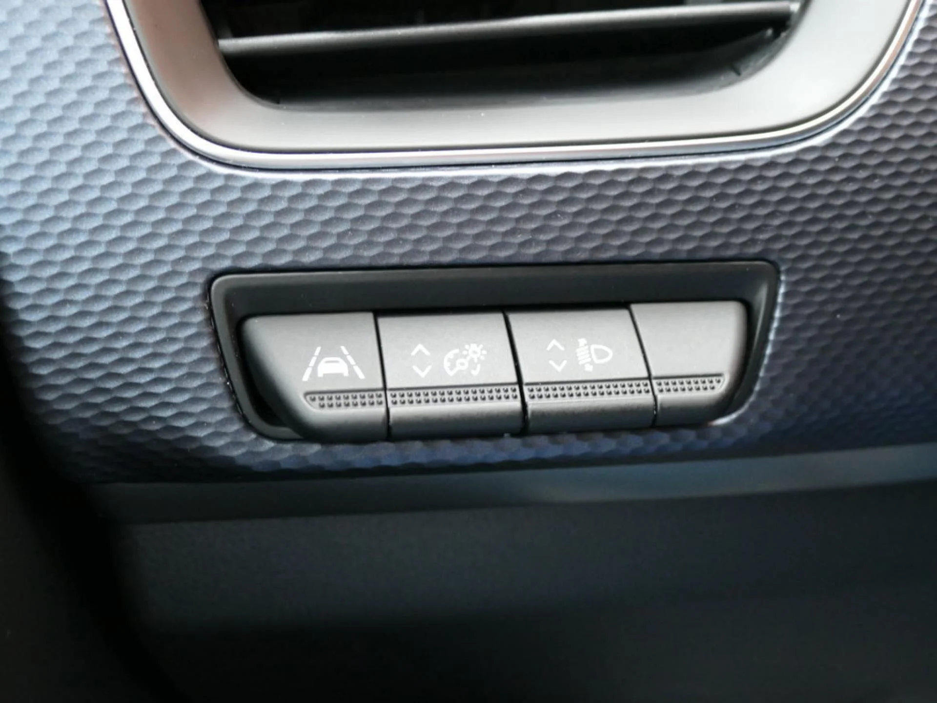 RENAULT ARKANA - Miniature 15 sur 24 - Cliquer pour voir cette photo